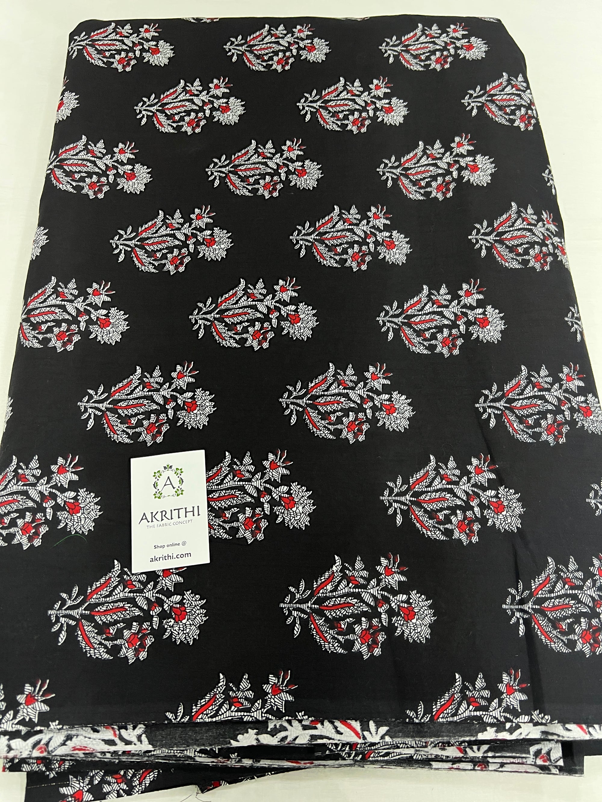 Printed pure cotton fabric