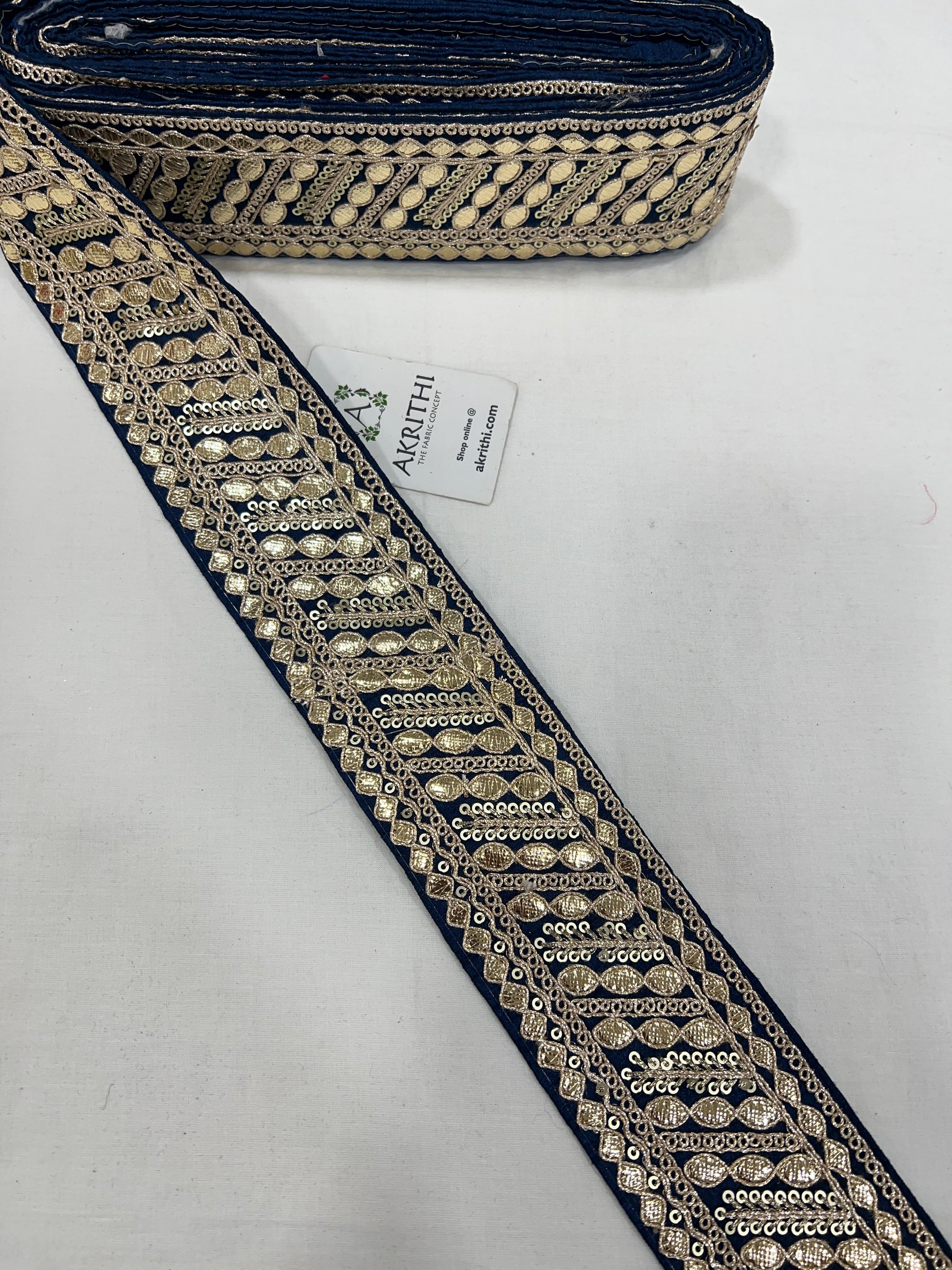 Embroidered lace 9 metres roll
