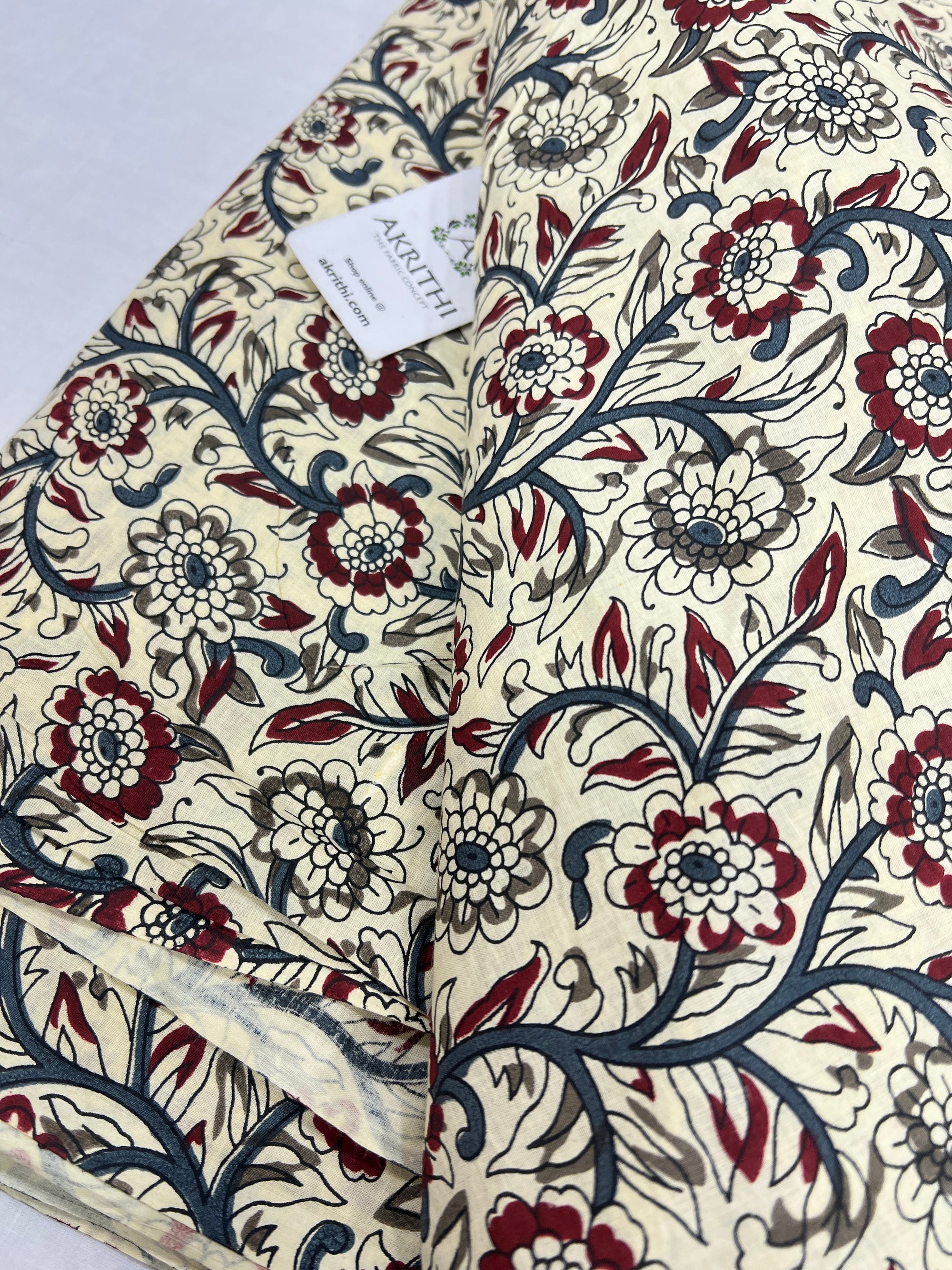 Printed pure cotton fabric