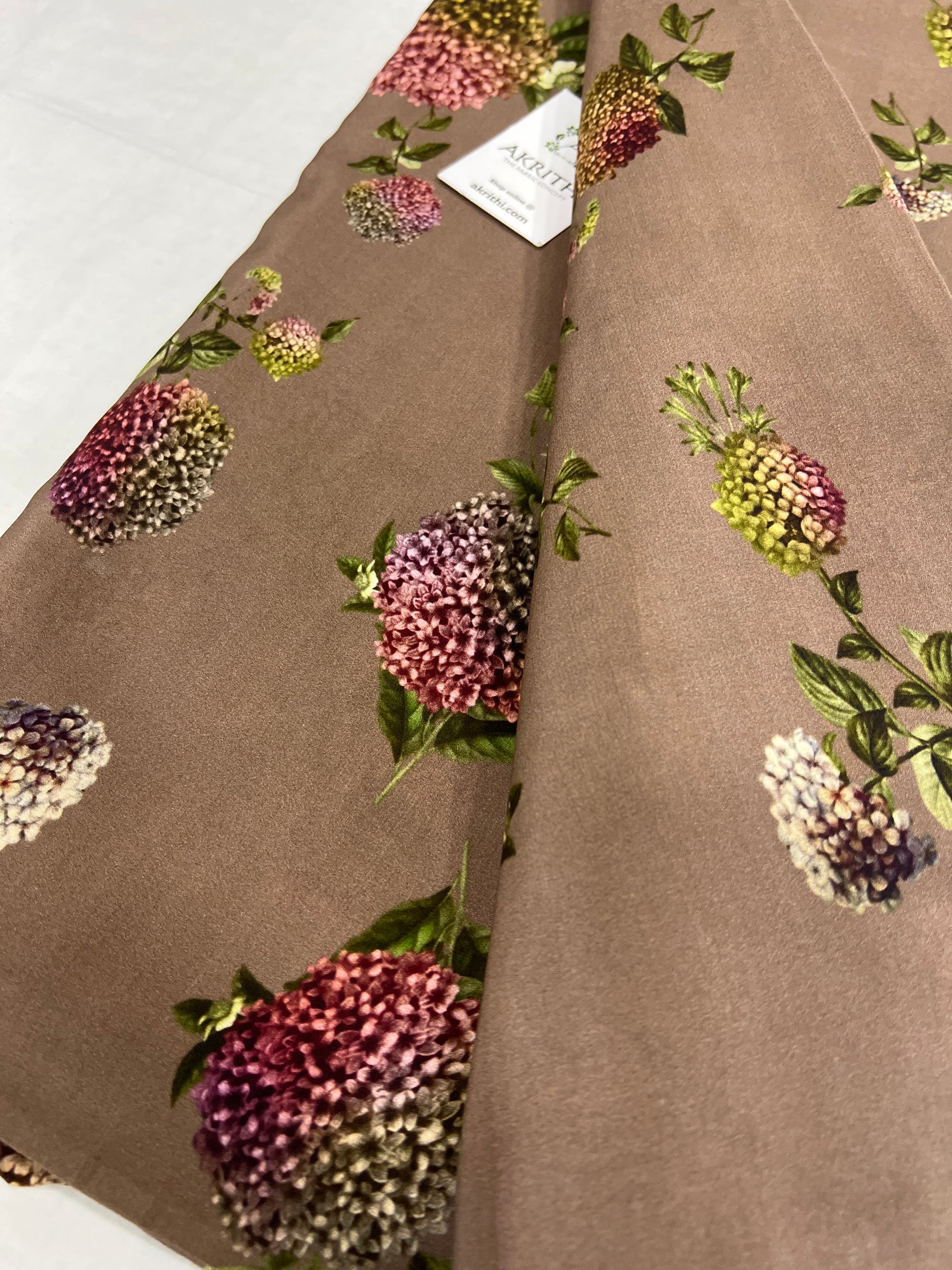 Digital floral printed pure silk crepe fabric