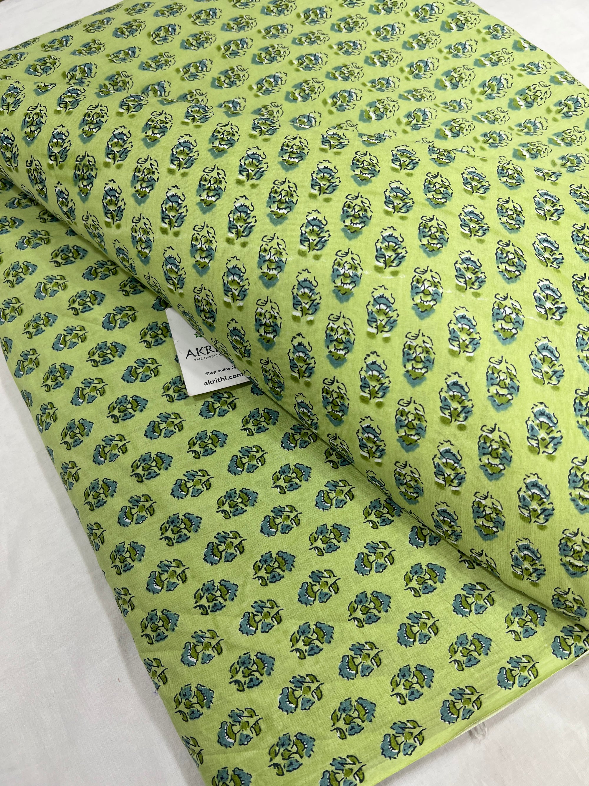 Printed pure cotton fabric
