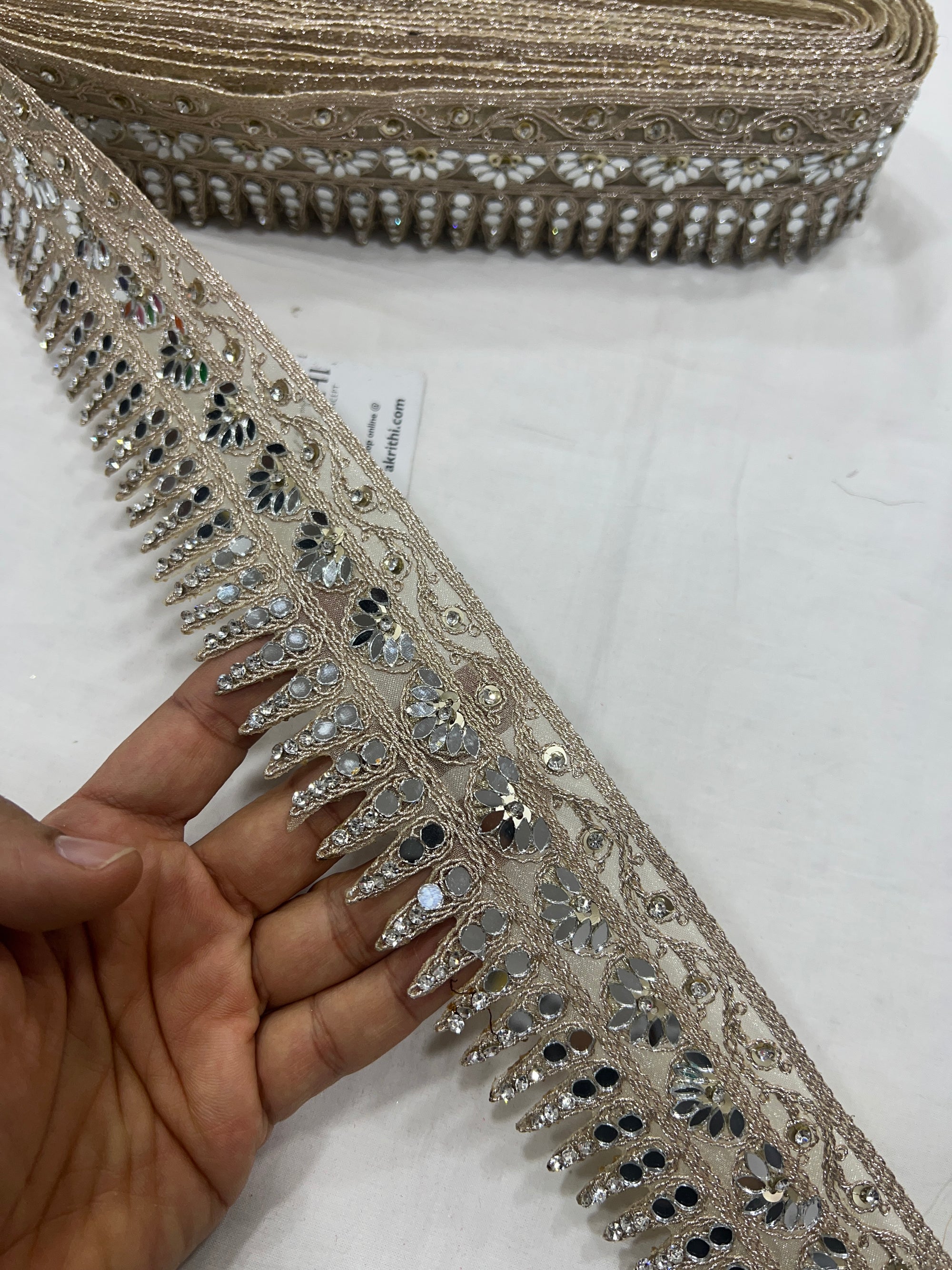 Embroidered lace 9 metres roll
