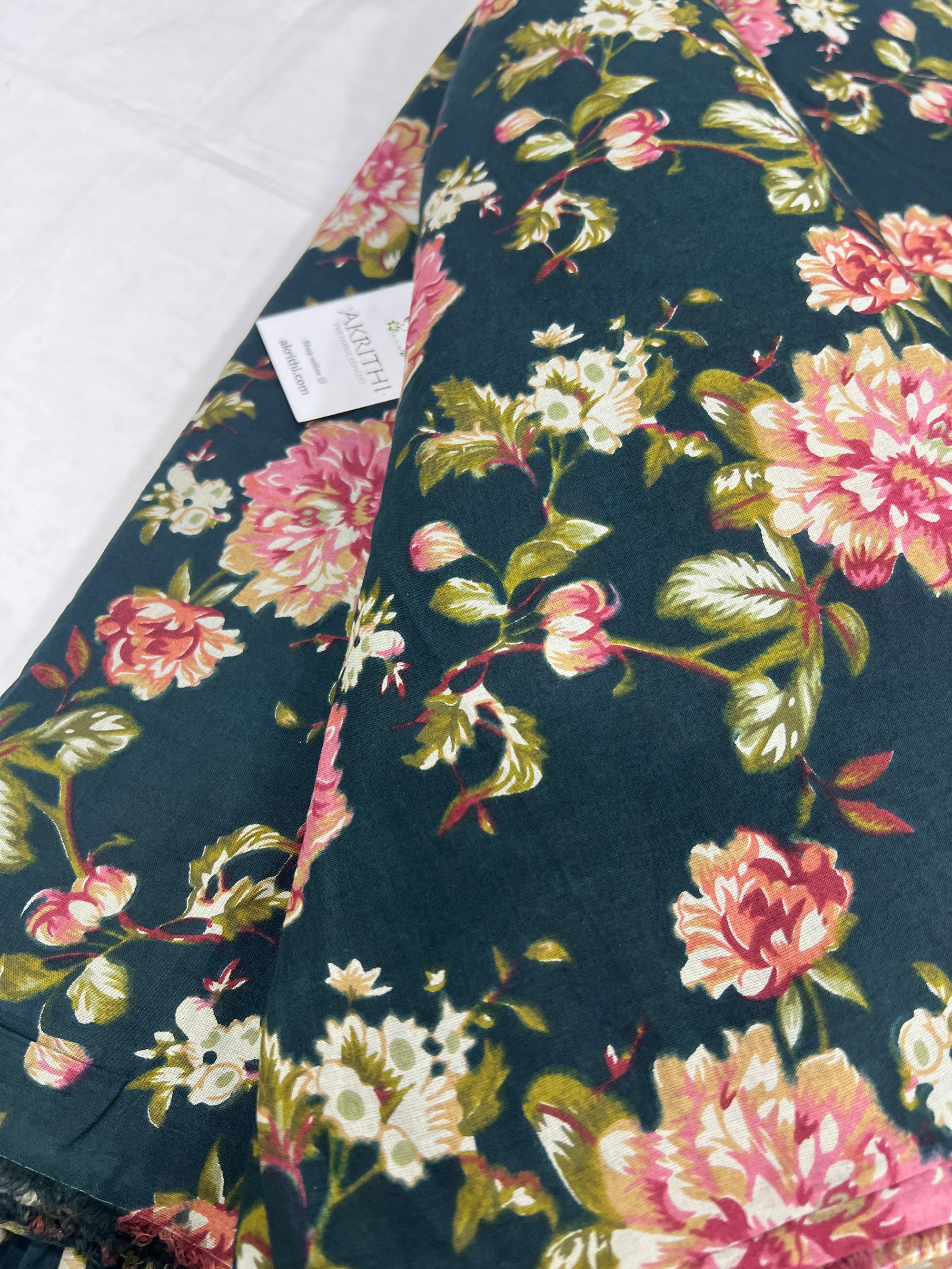 Printed pure cotton fabric
