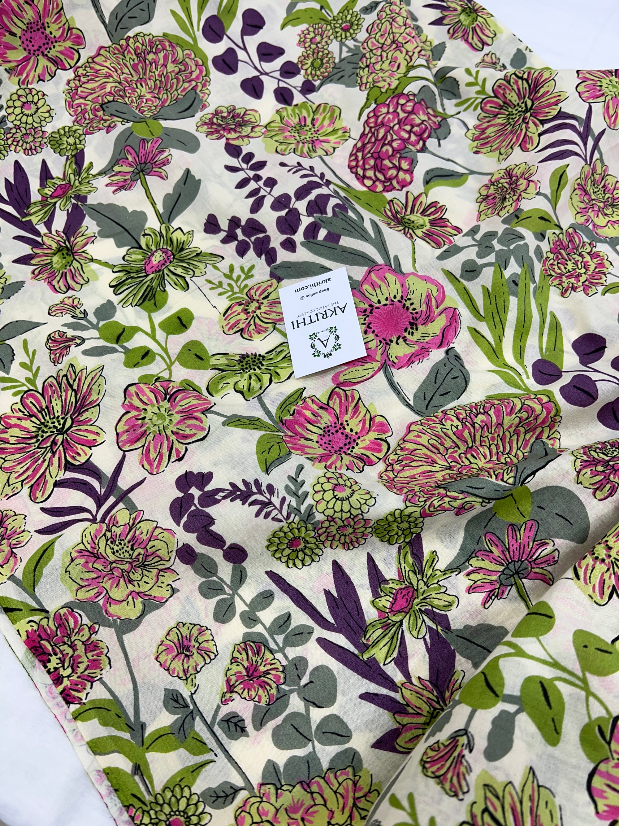 Printed pure cotton fabric