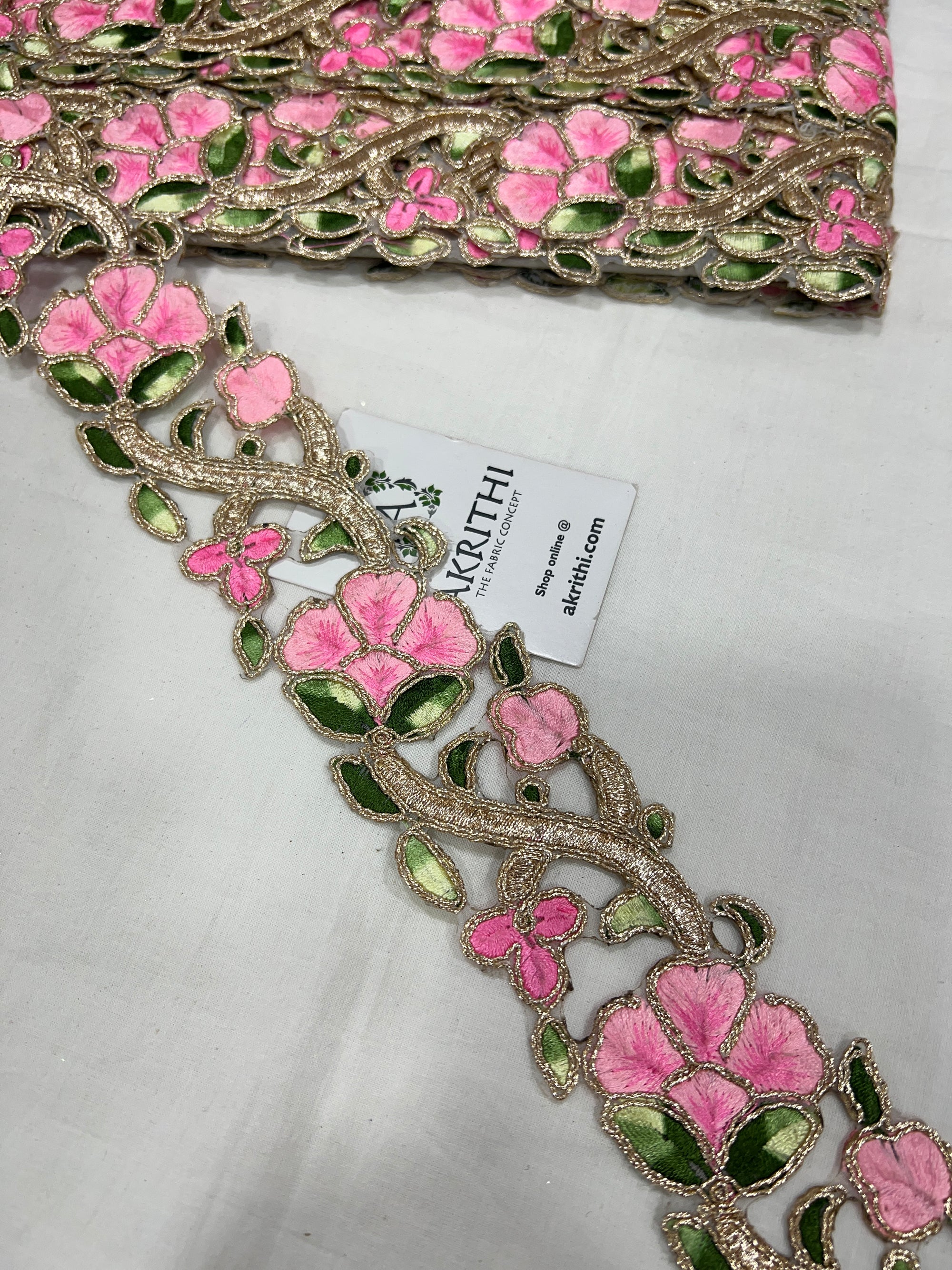Embroidered lace 9 metres roll