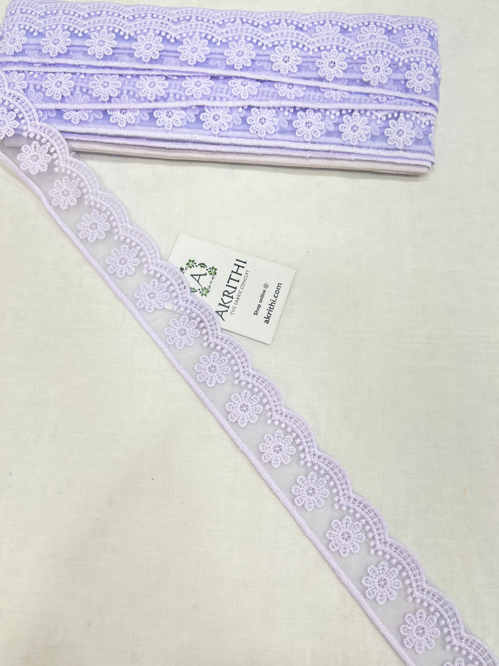 Lace per yard