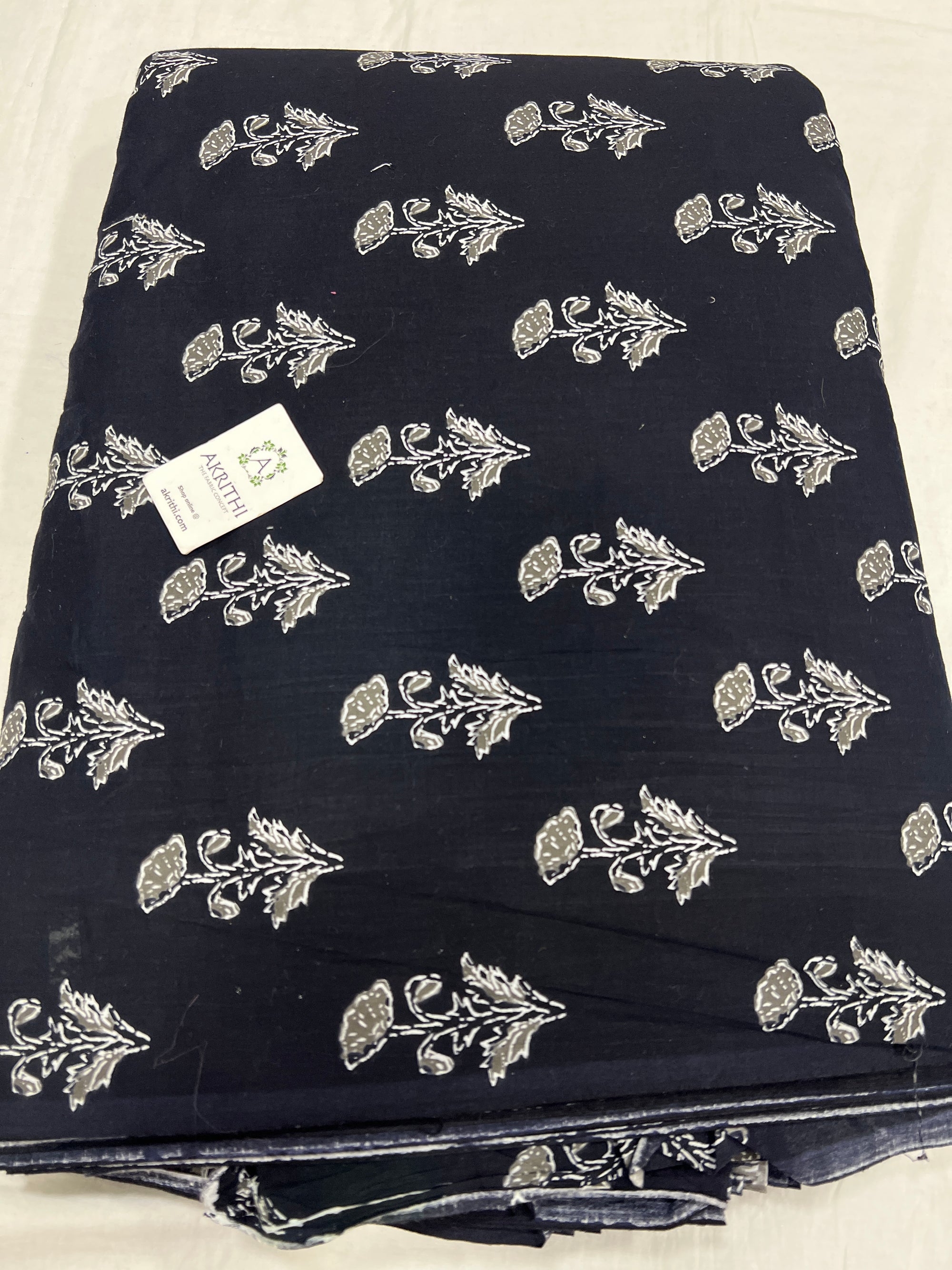 Printed pure cotton fabric