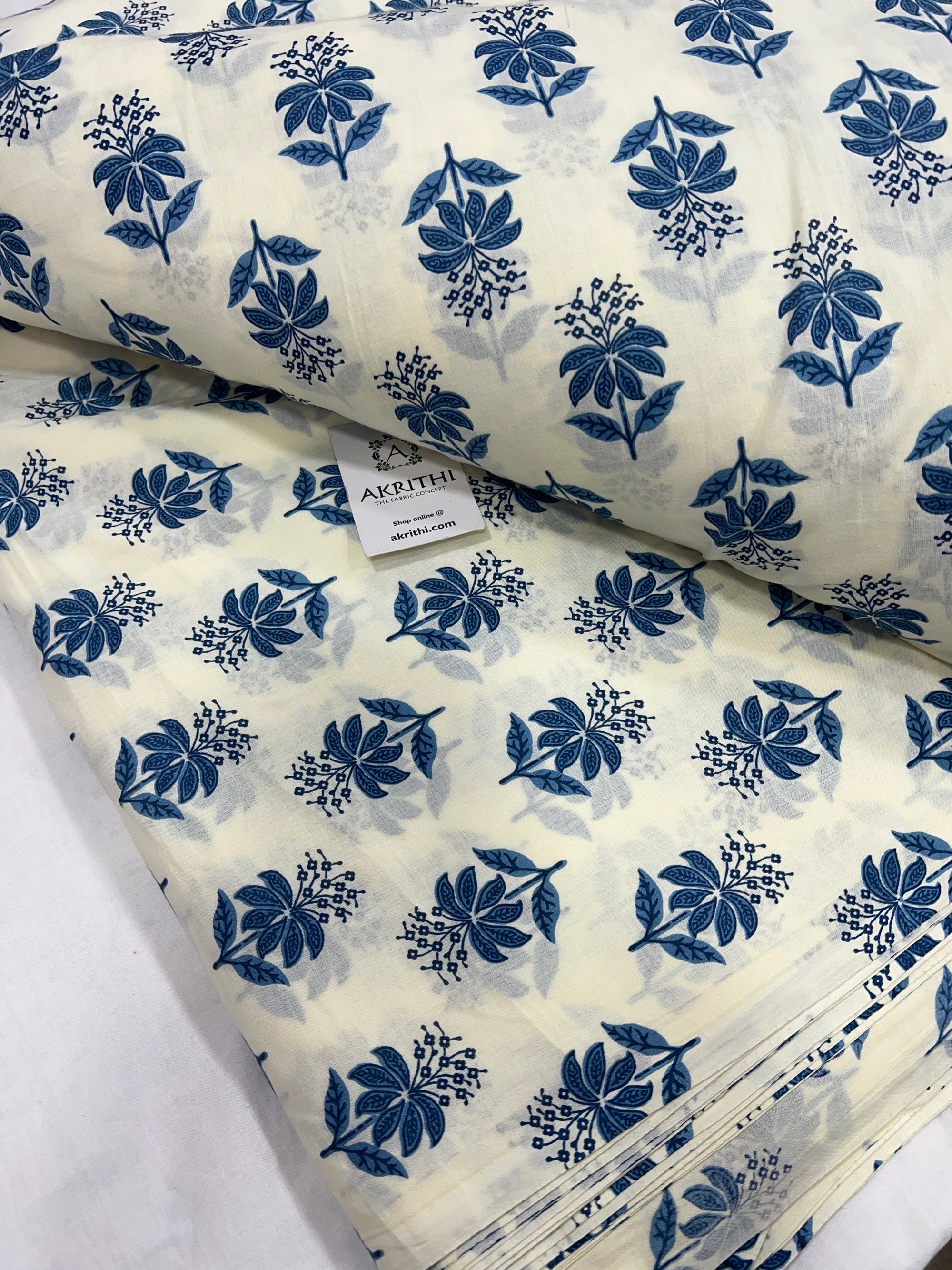 Printed pure cotton fabric