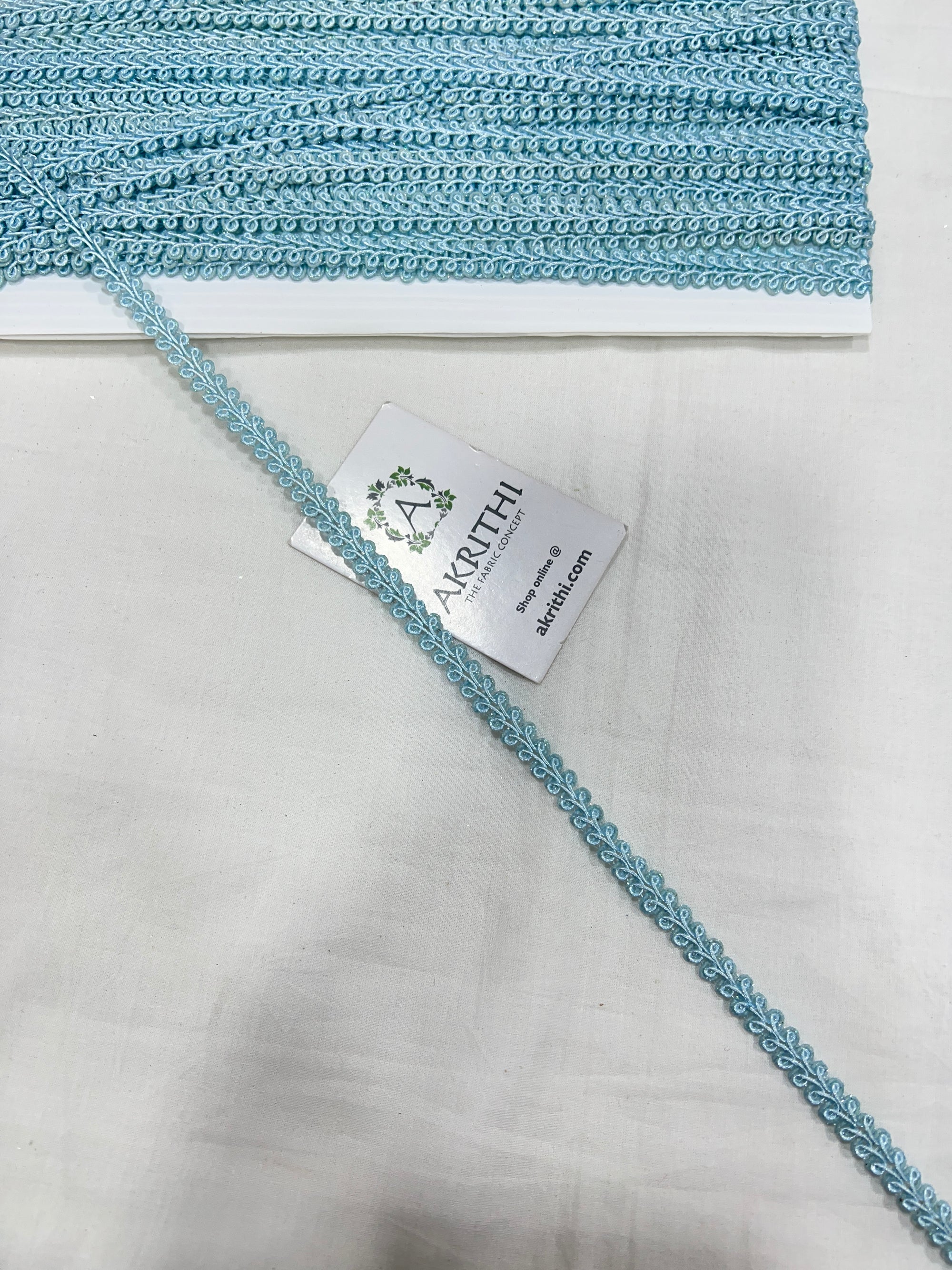 Embroidered lace 9 metres roll