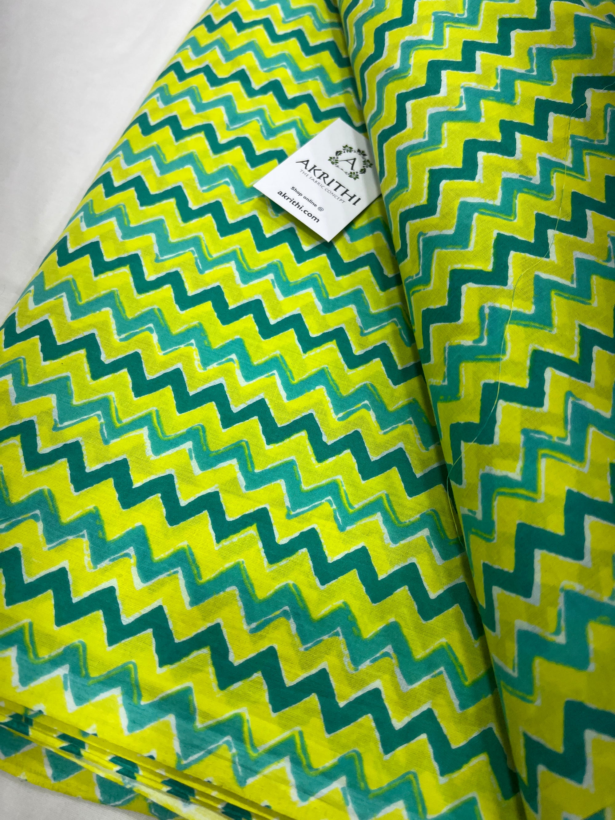 Printed pure cotton fabric