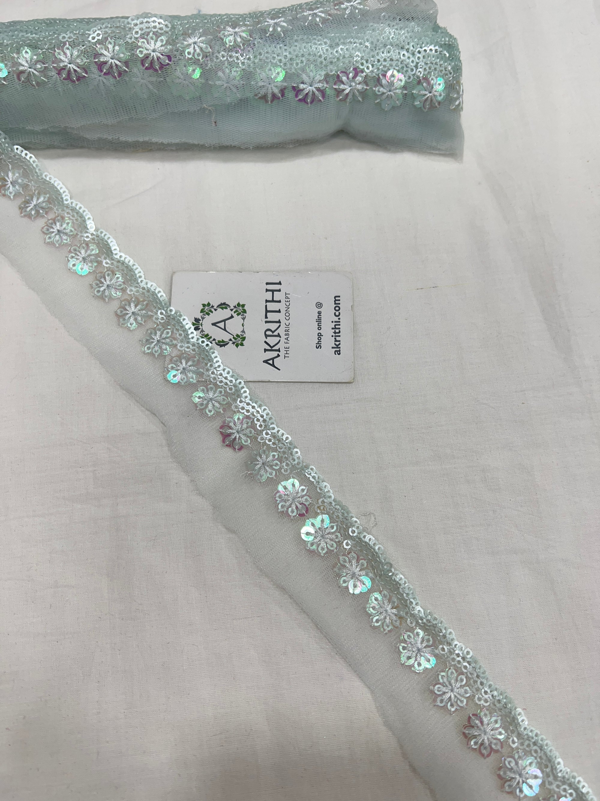 Embroidered lace 9 metres roll
