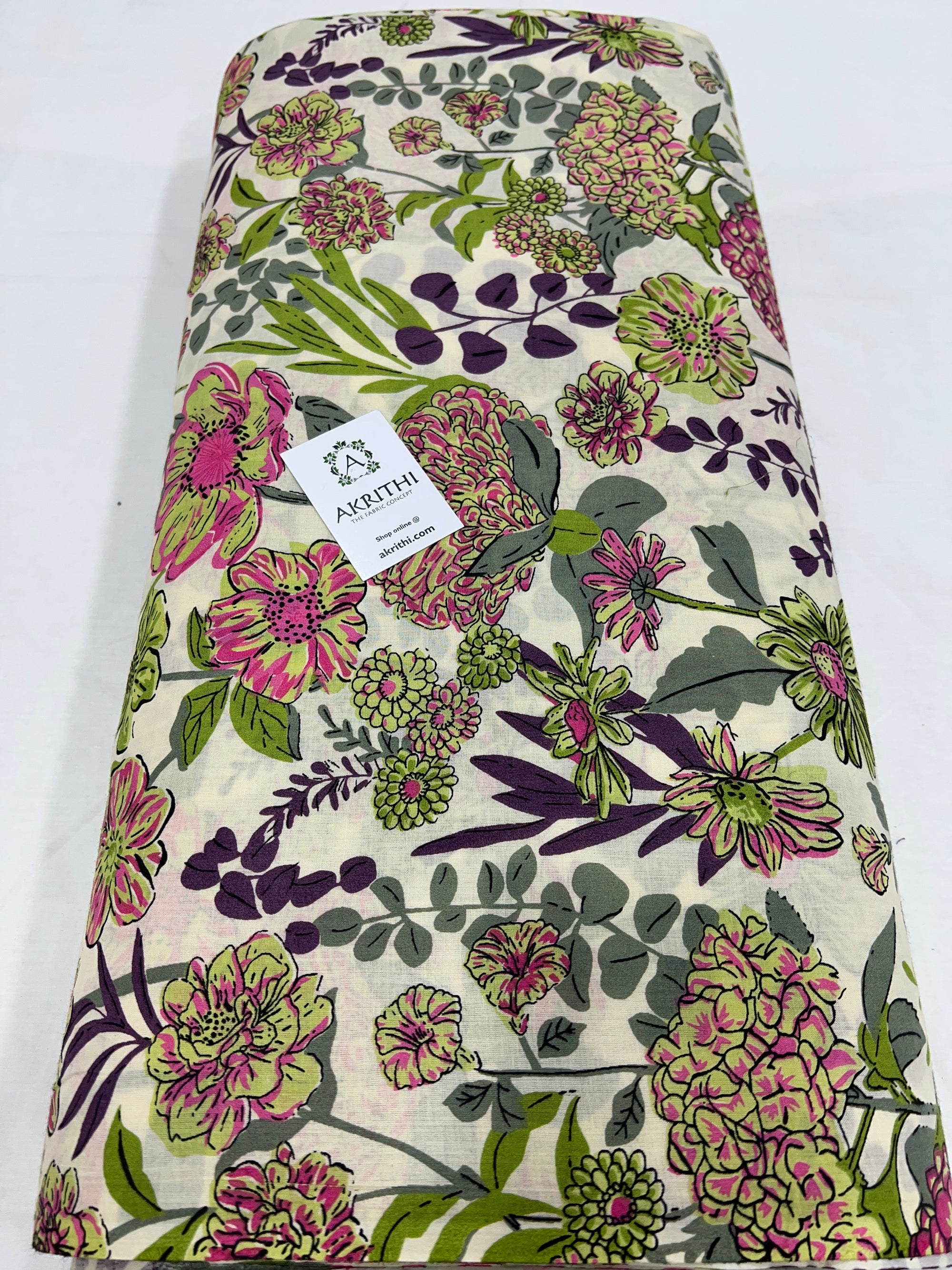 Printed pure cotton fabric