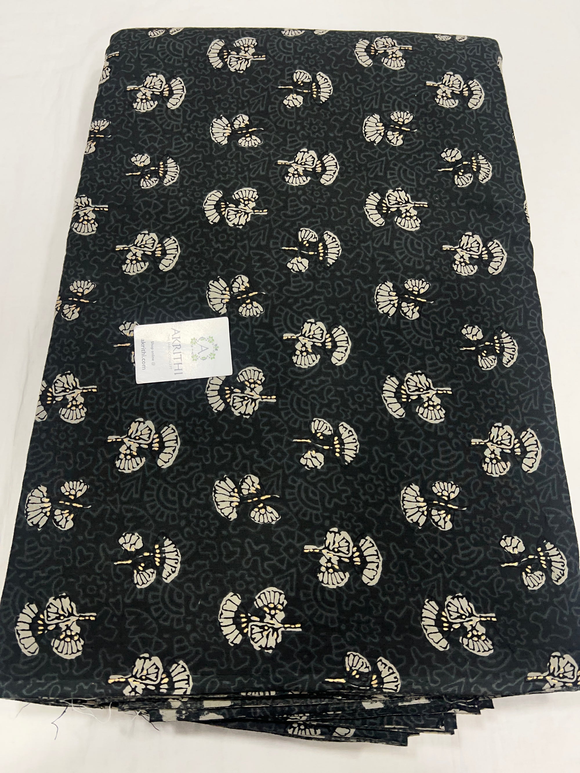 Printed pure cotton fabric