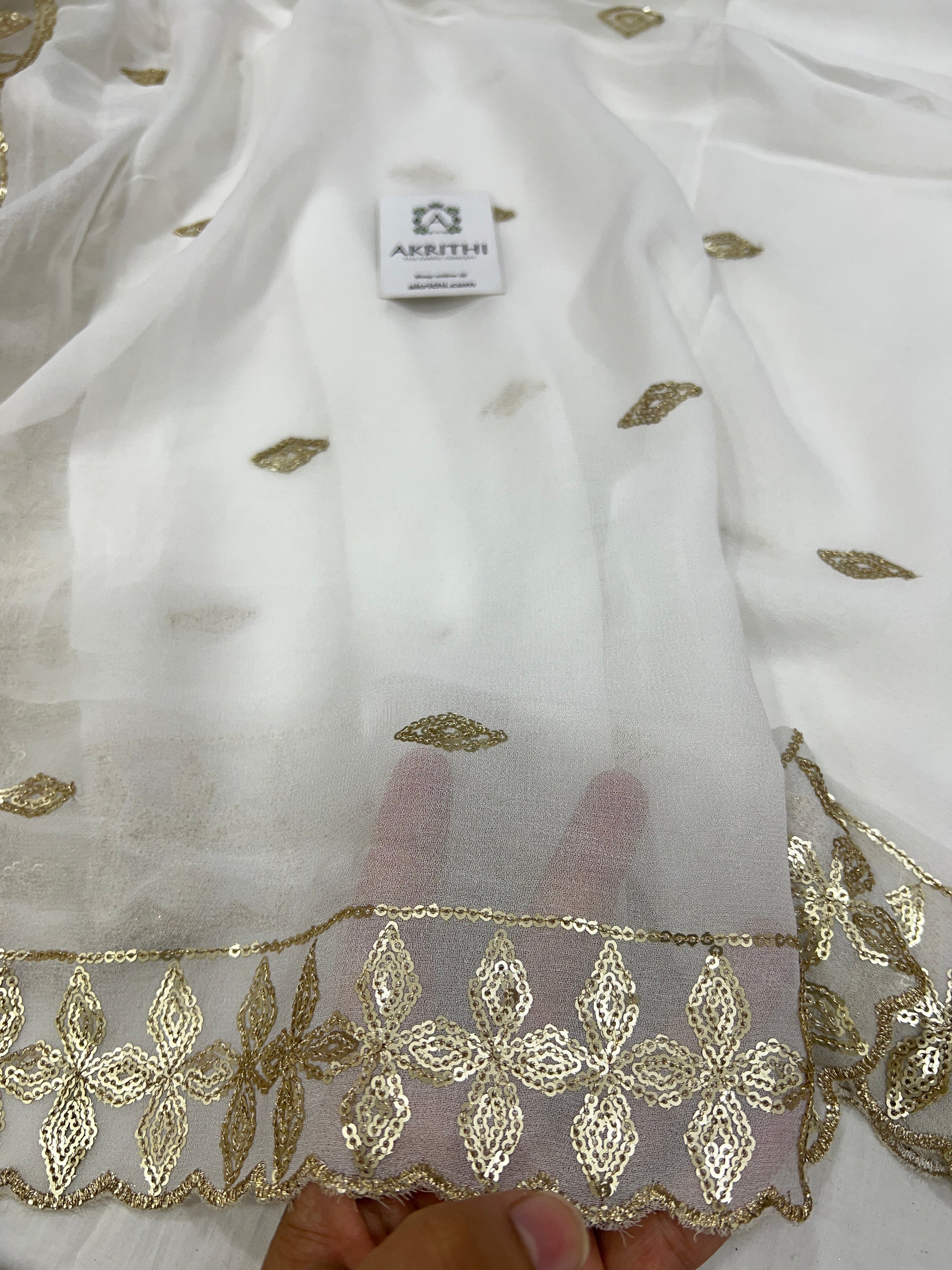 Dyeable Embroidered Georgette dupatta
