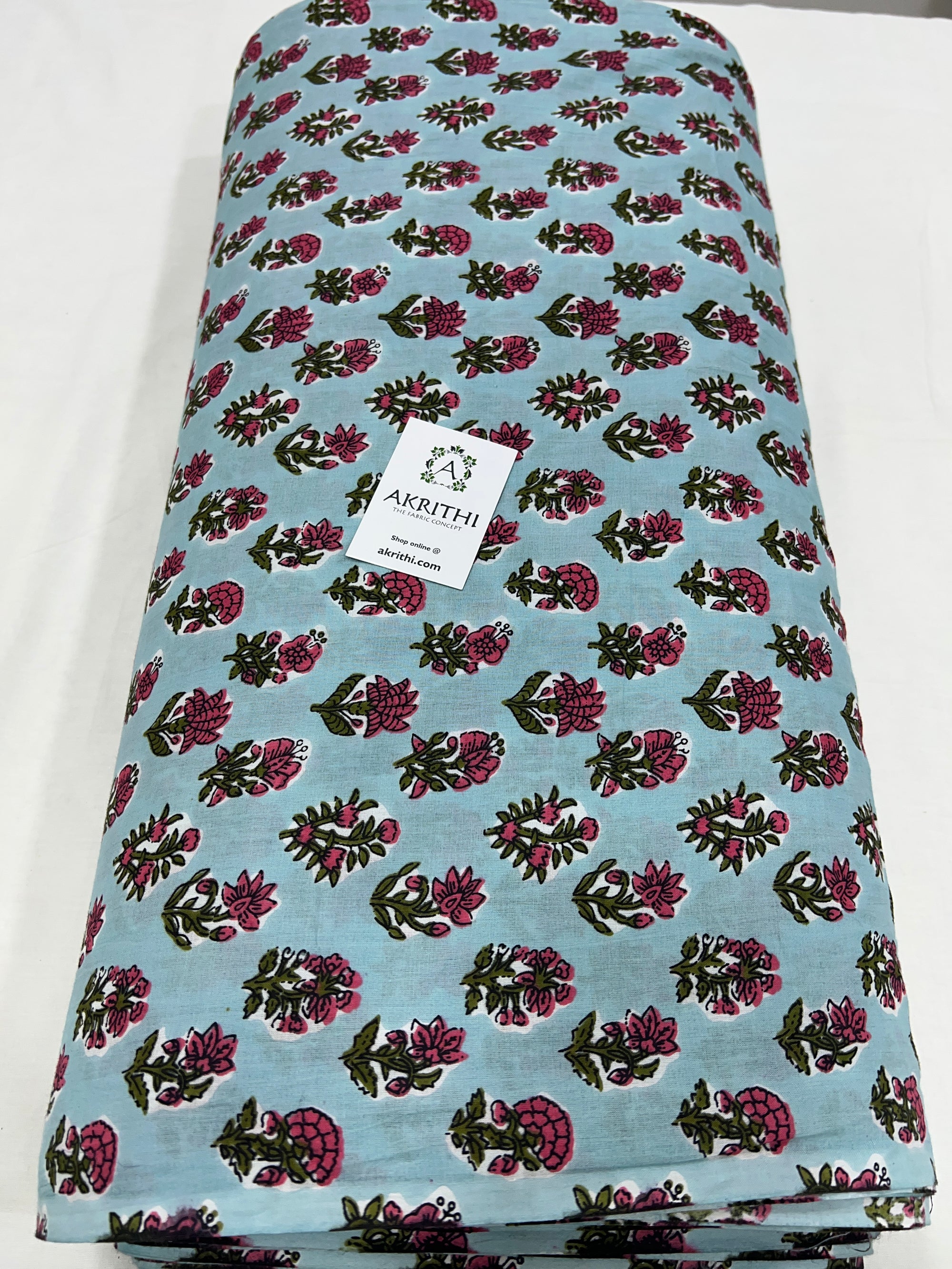 Printed pure cotton fabric 85 CM CUT