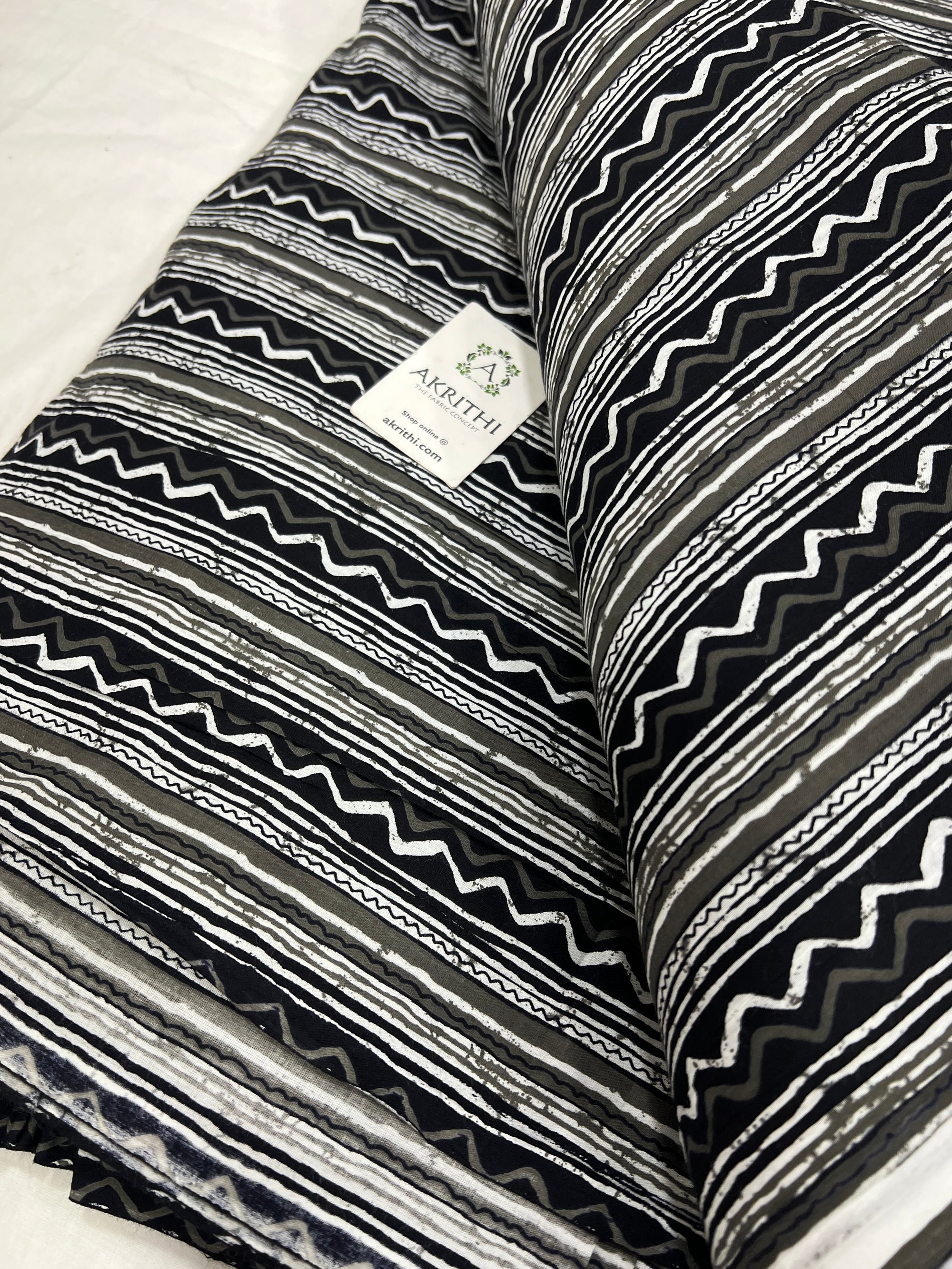 Printed pure cotton fabric