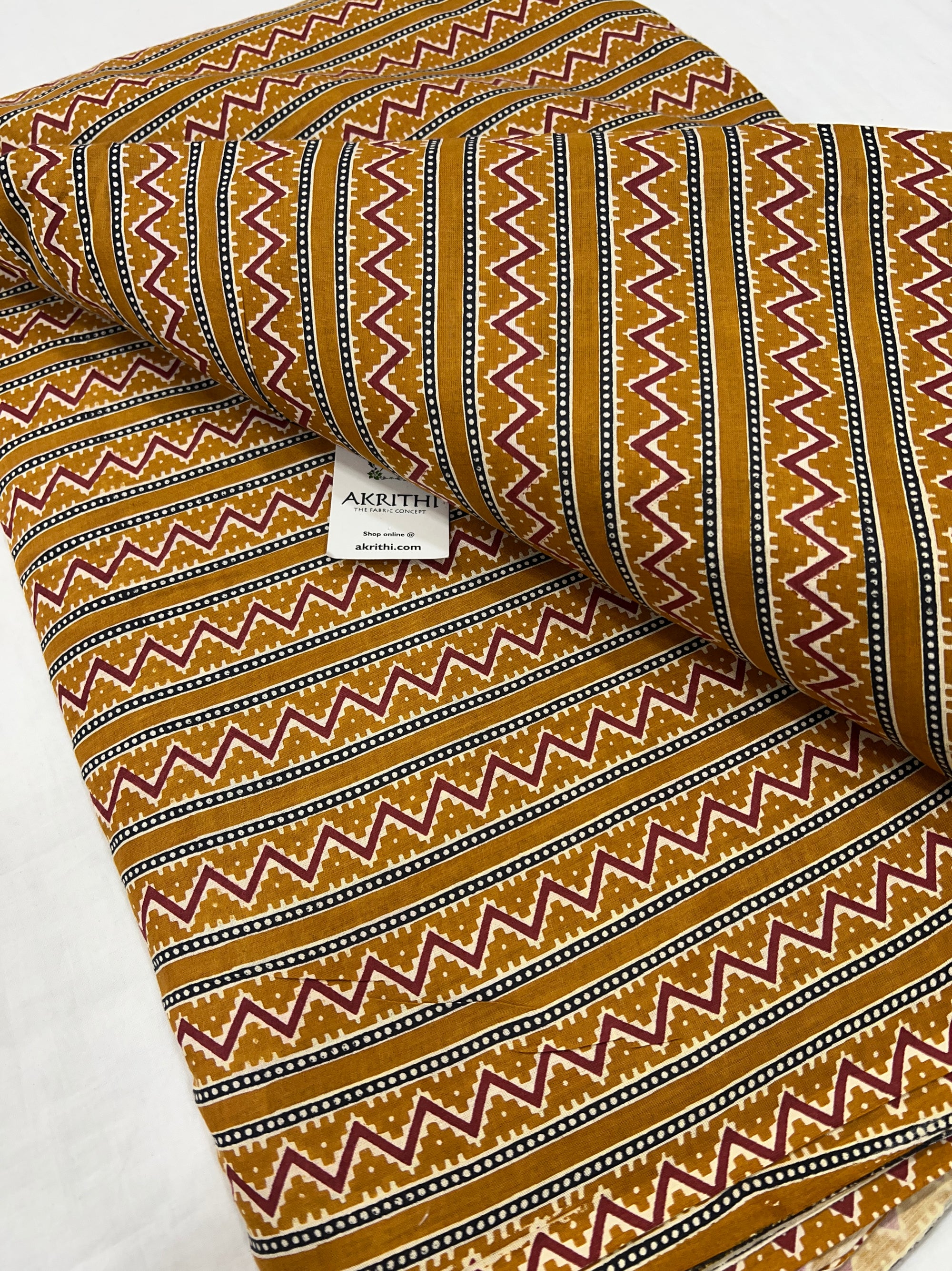 Printed pure cotton fabric