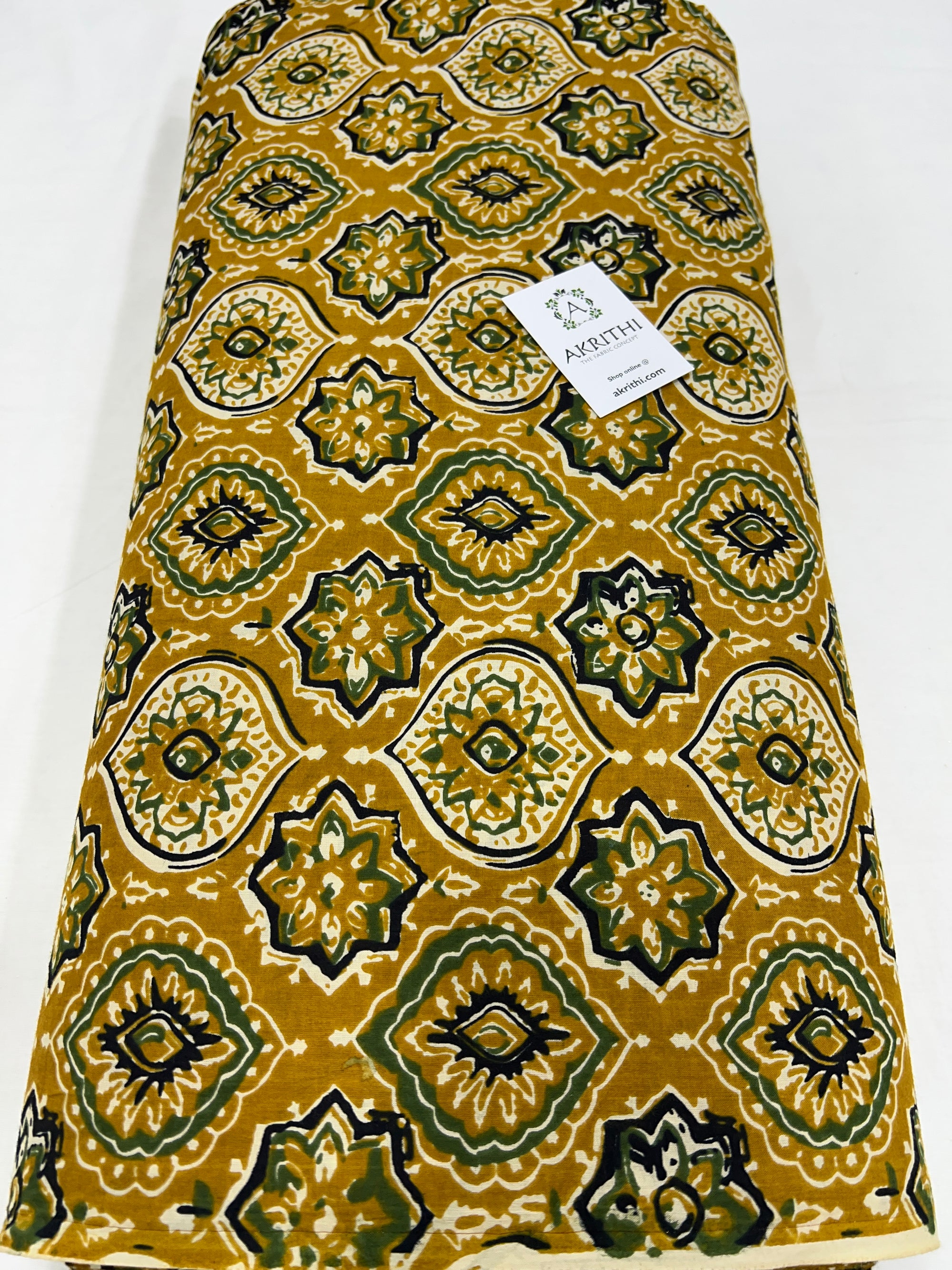 Printed pure cotton fabric