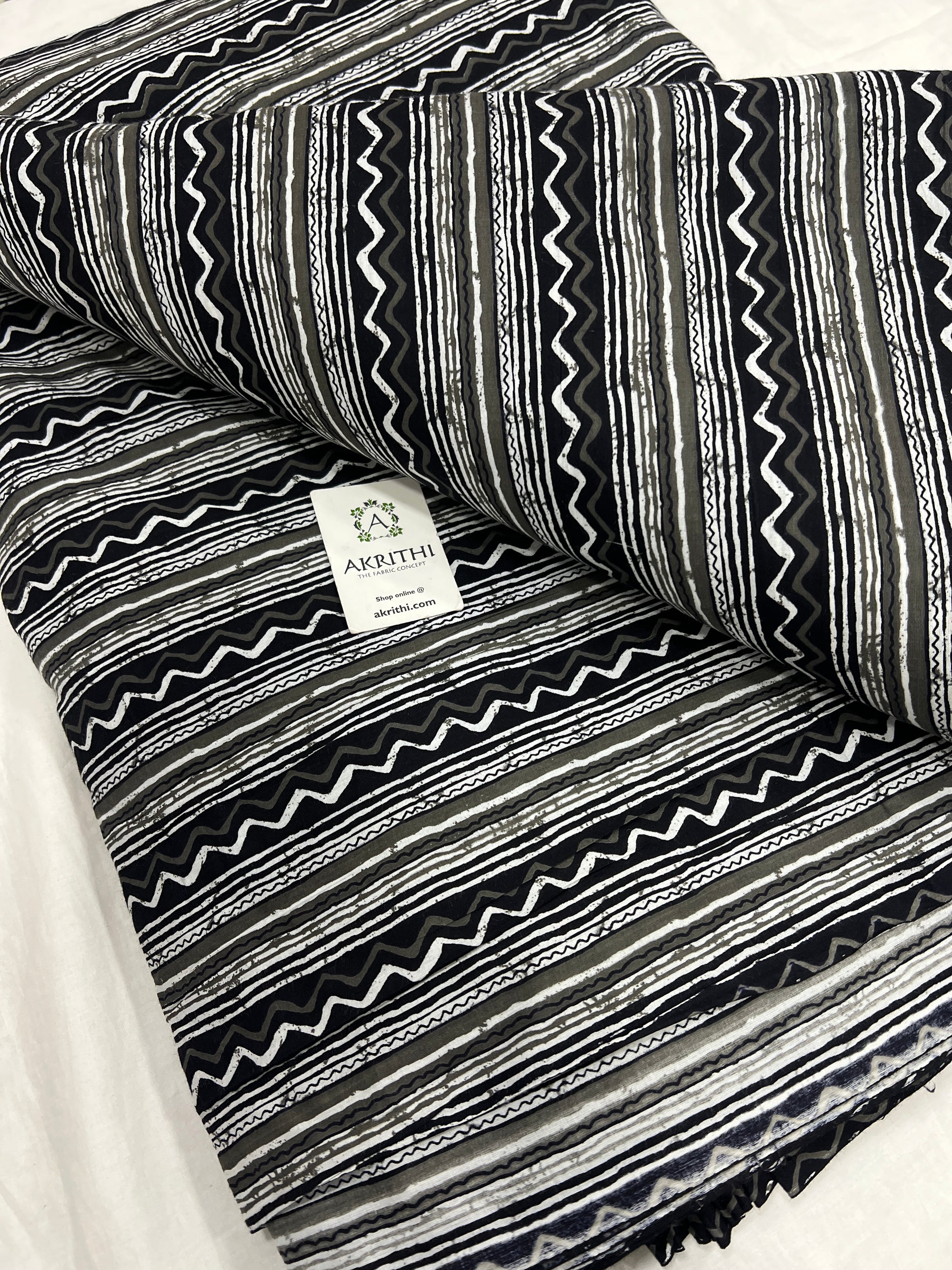 Printed pure cotton fabric