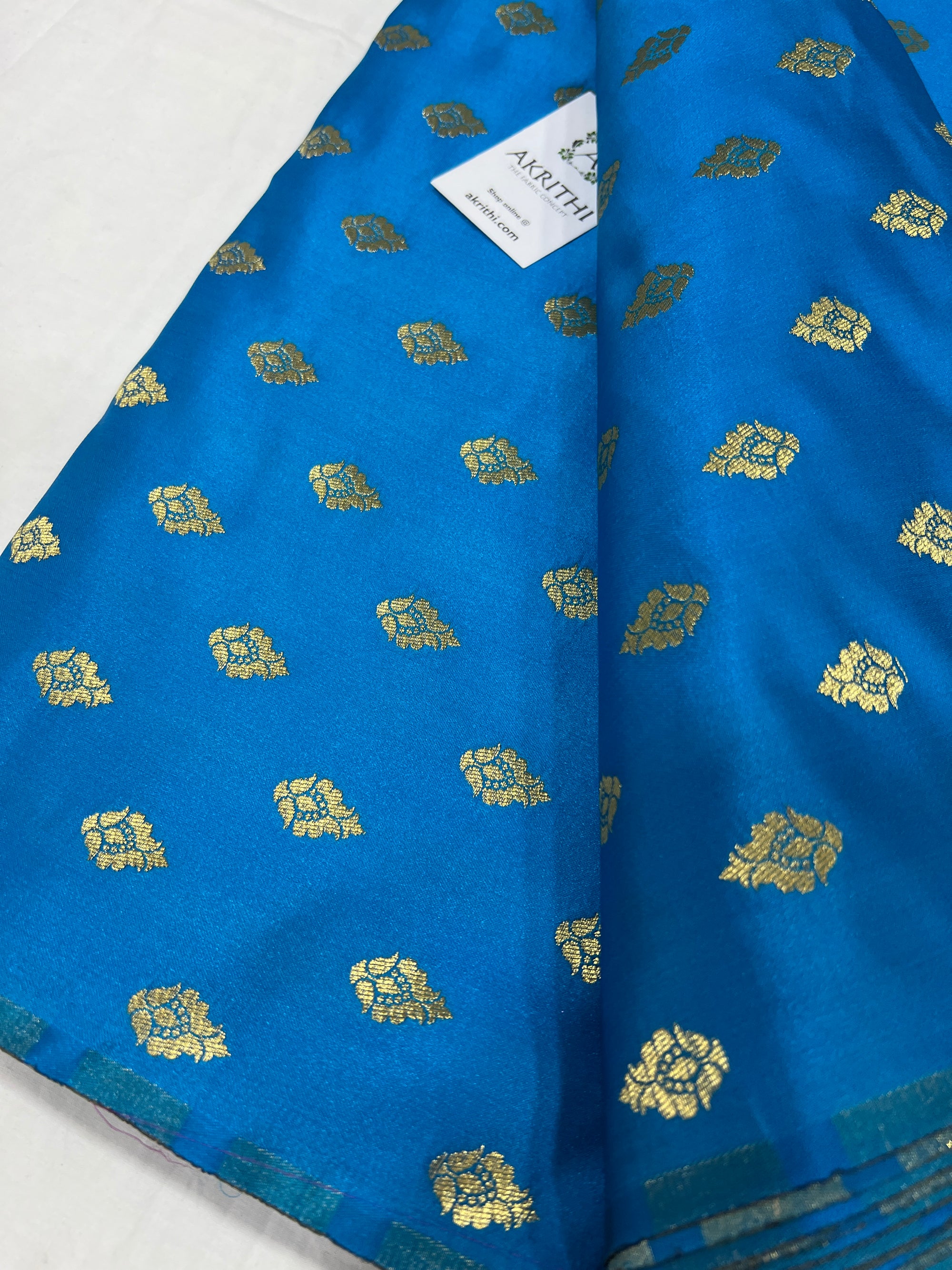 Pure Banarasi brocade butti fabric