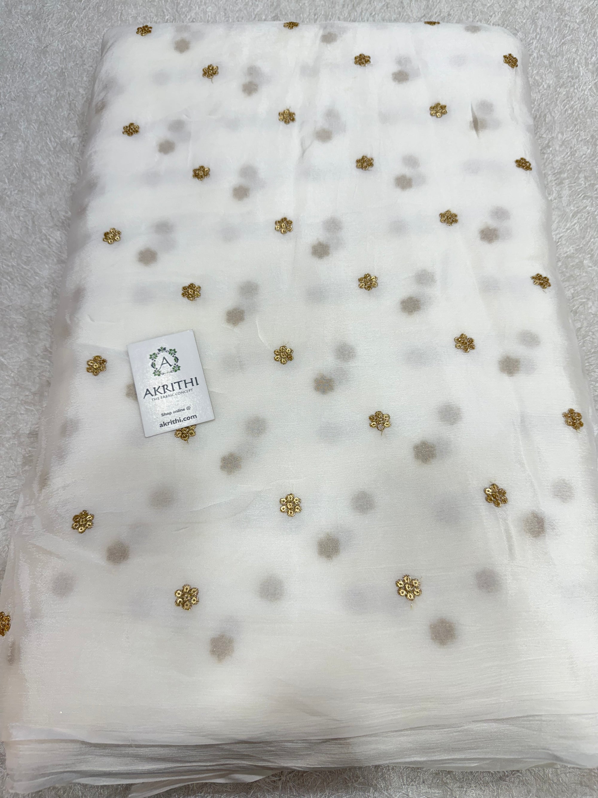 Dyeable butti chinon fabric
