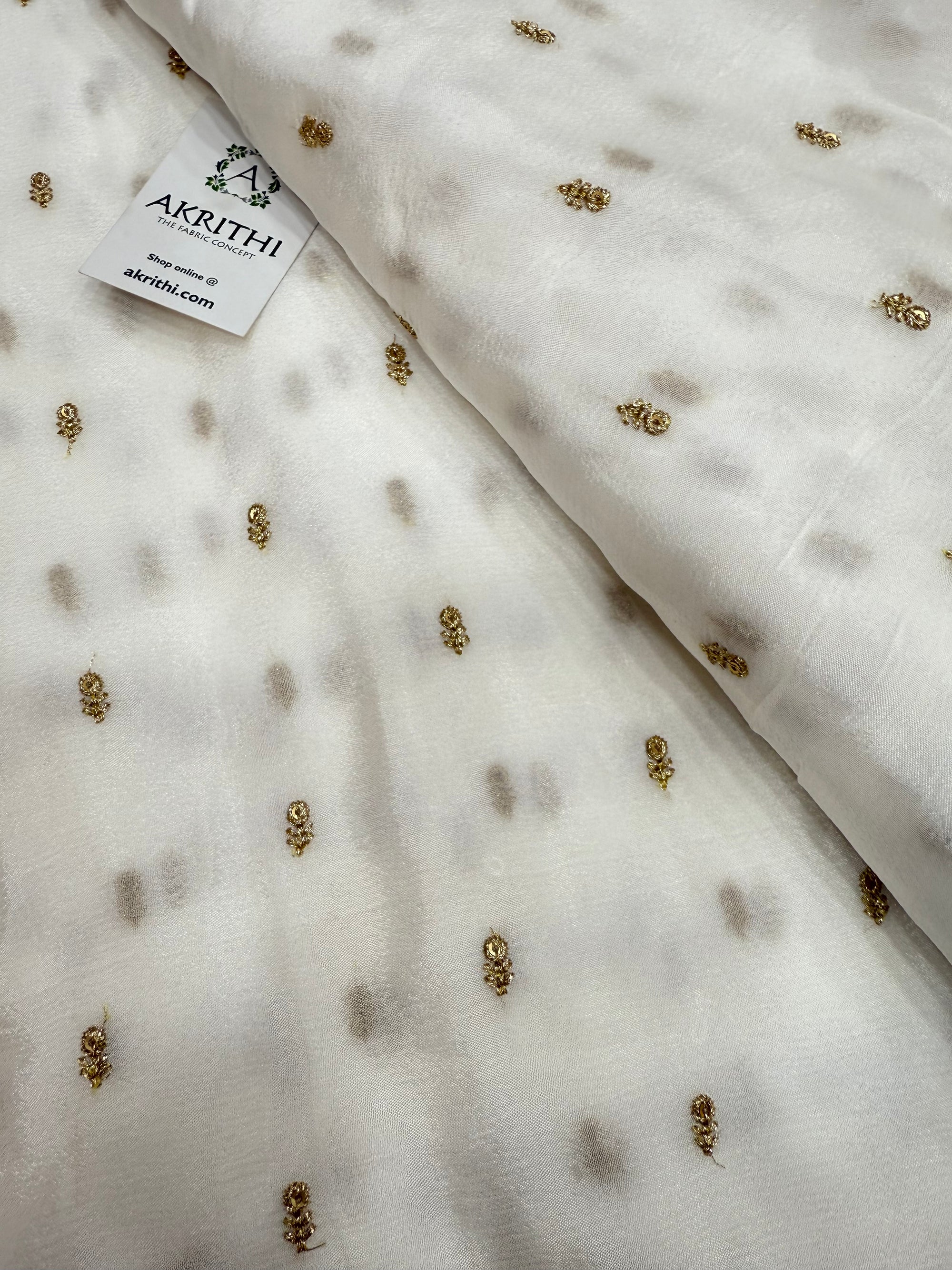 Dyeable butti chinon fabric