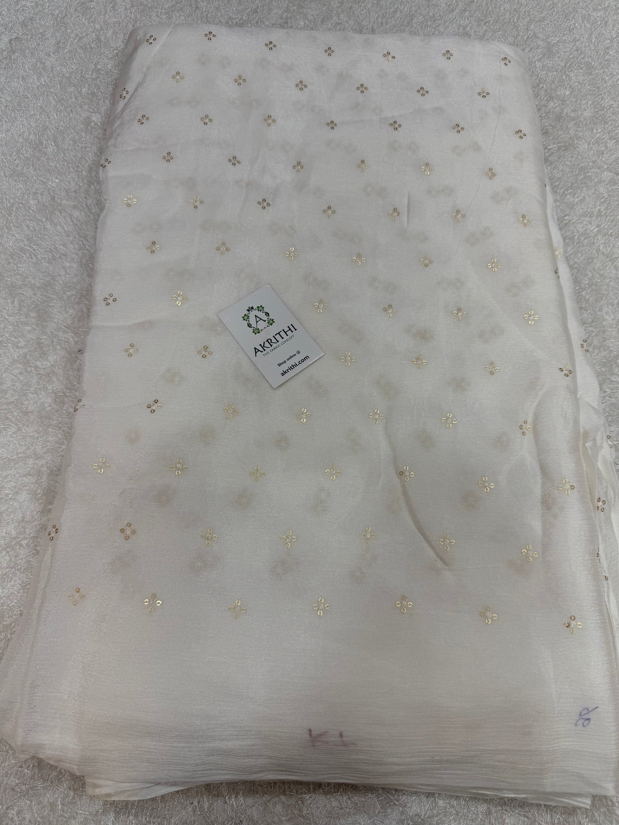 Dyeable butti chinon fabric