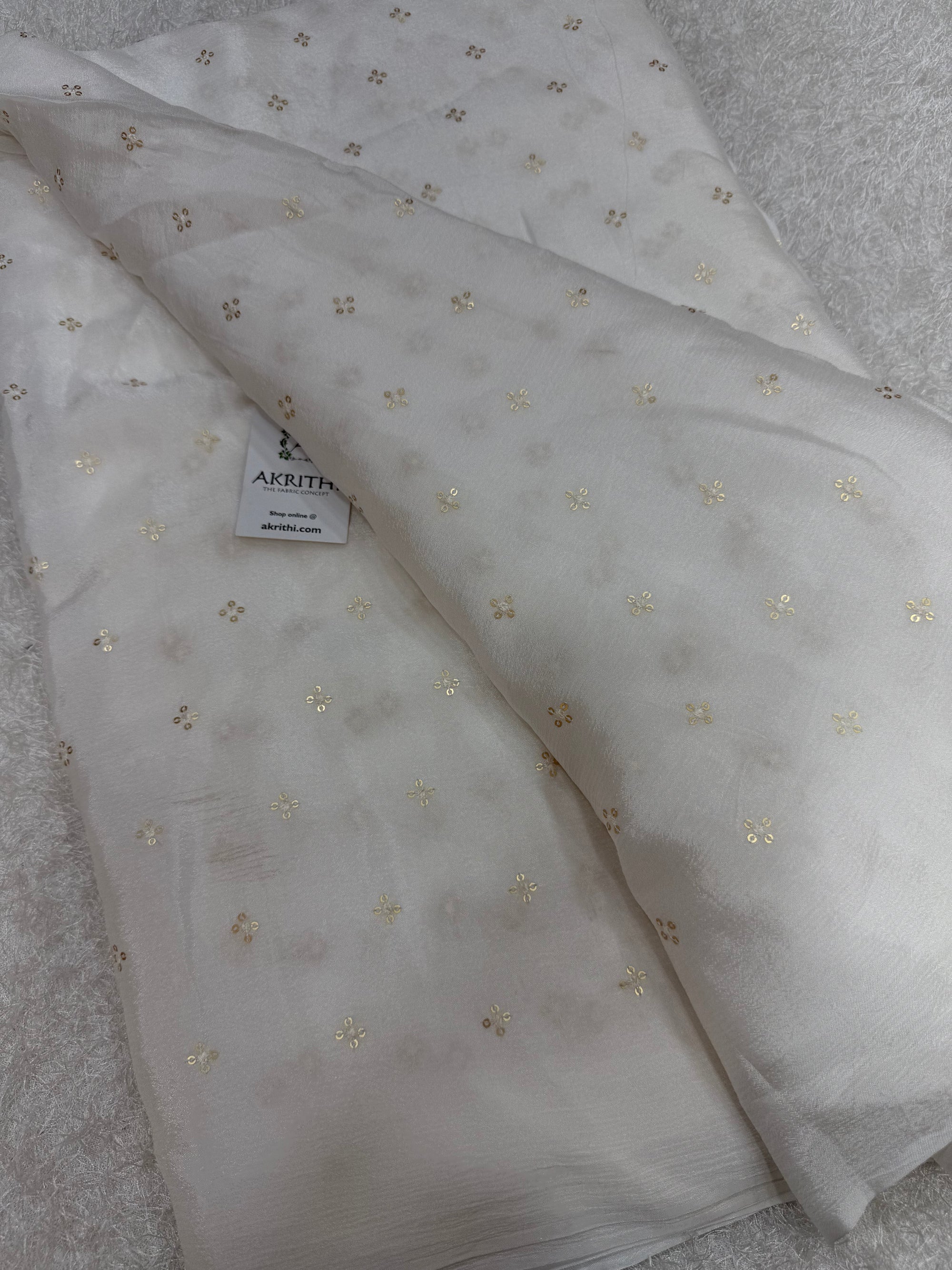 Dyeable butti chinon fabric