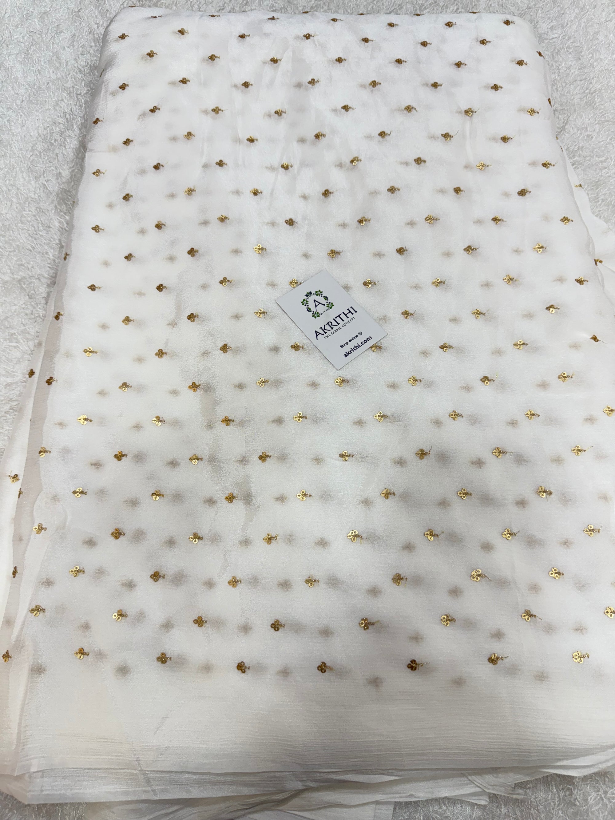 Dyeable butti chinon fabric