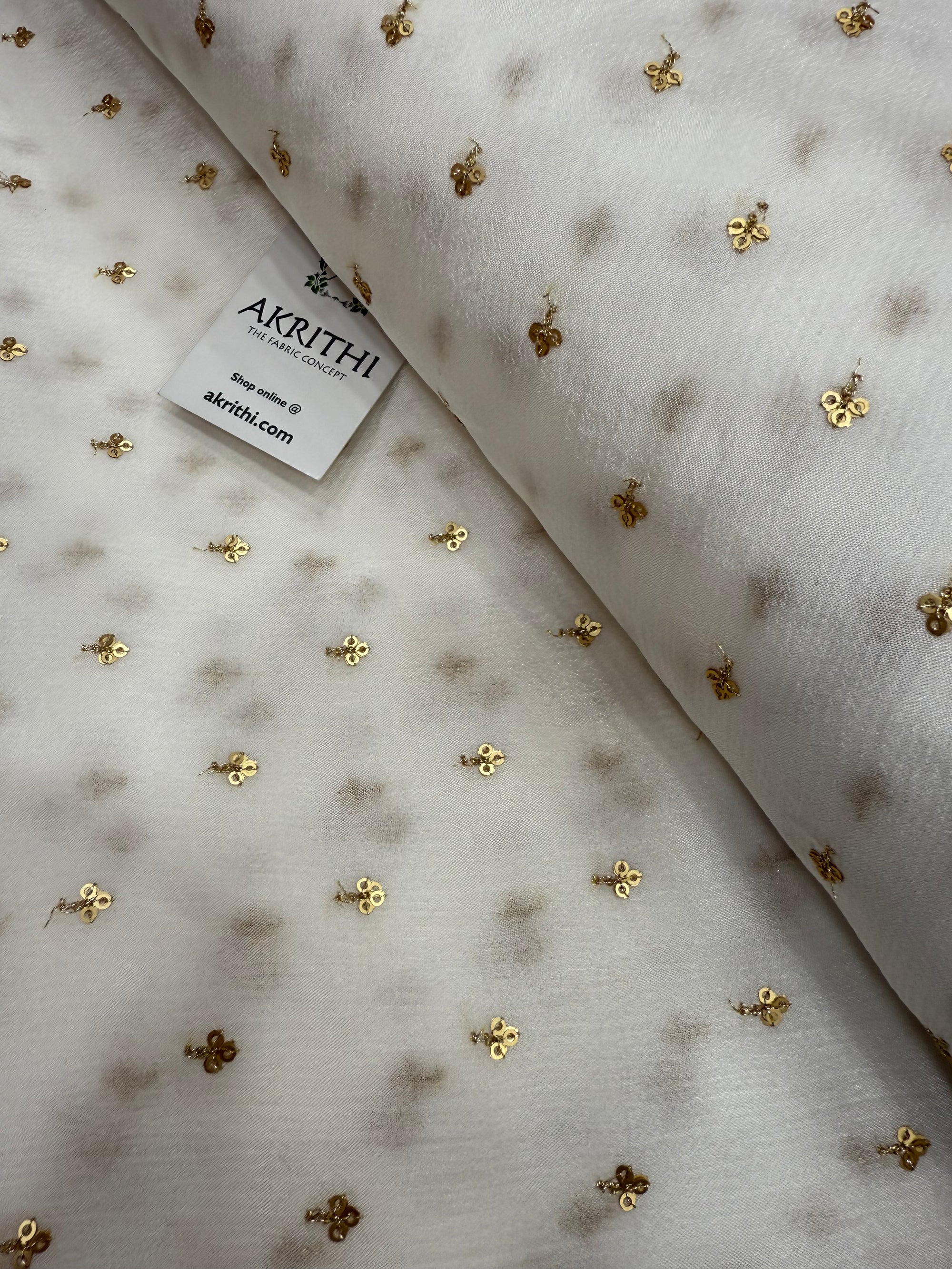 Dyeable butti chinon fabric