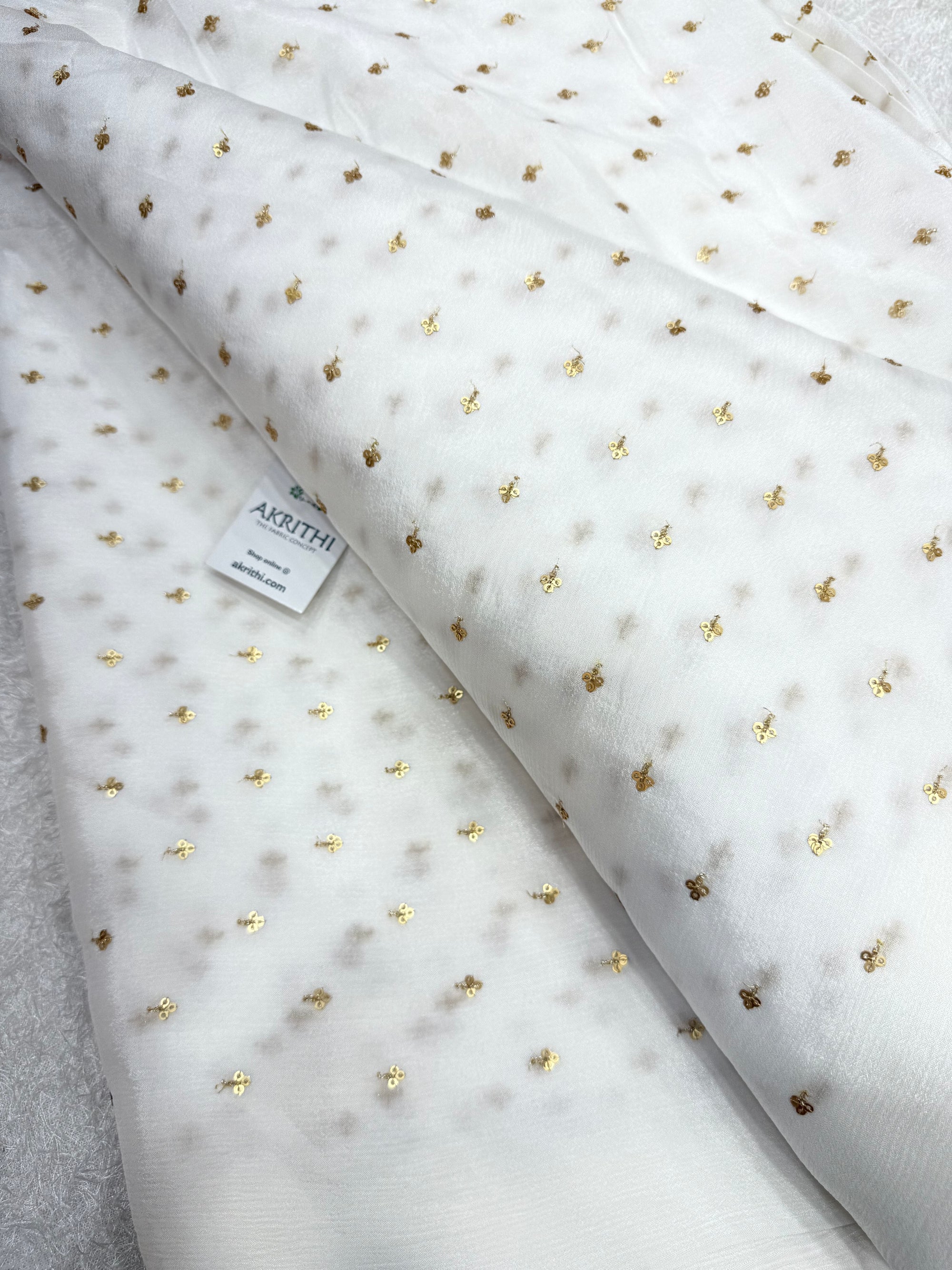 Dyeable butti chinon fabric