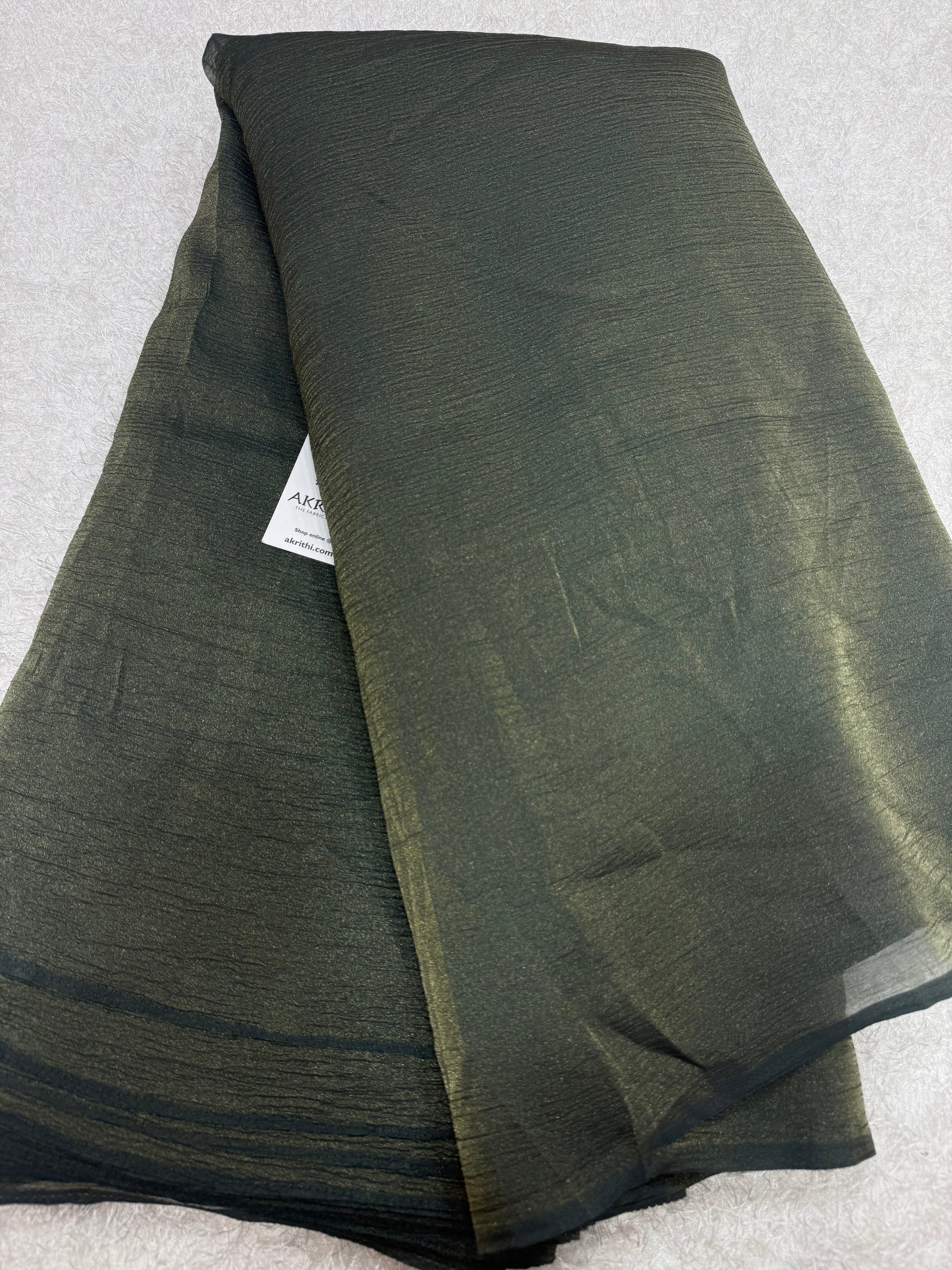 Crushed tissue fabric