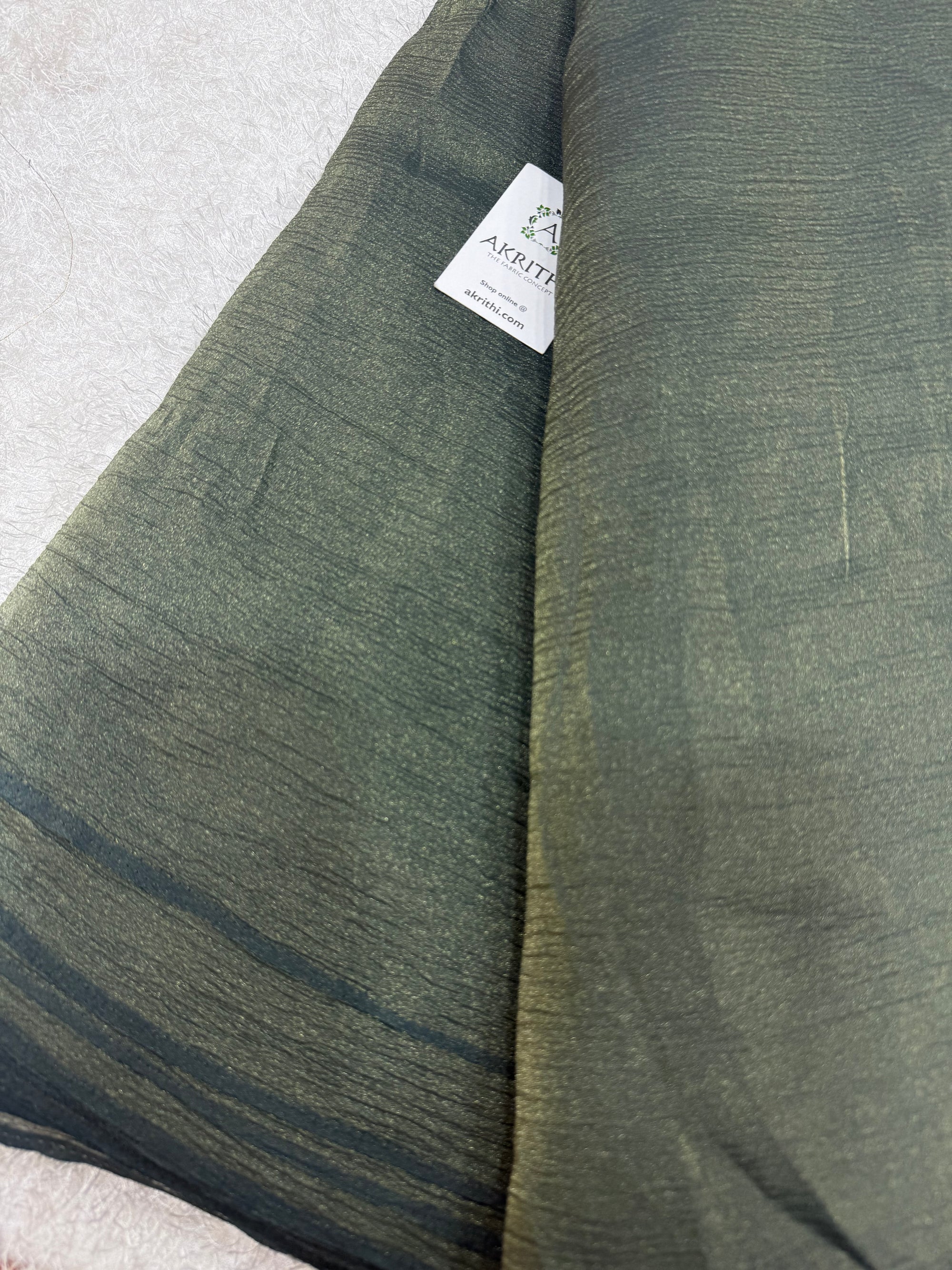 Crushed tissue fabric