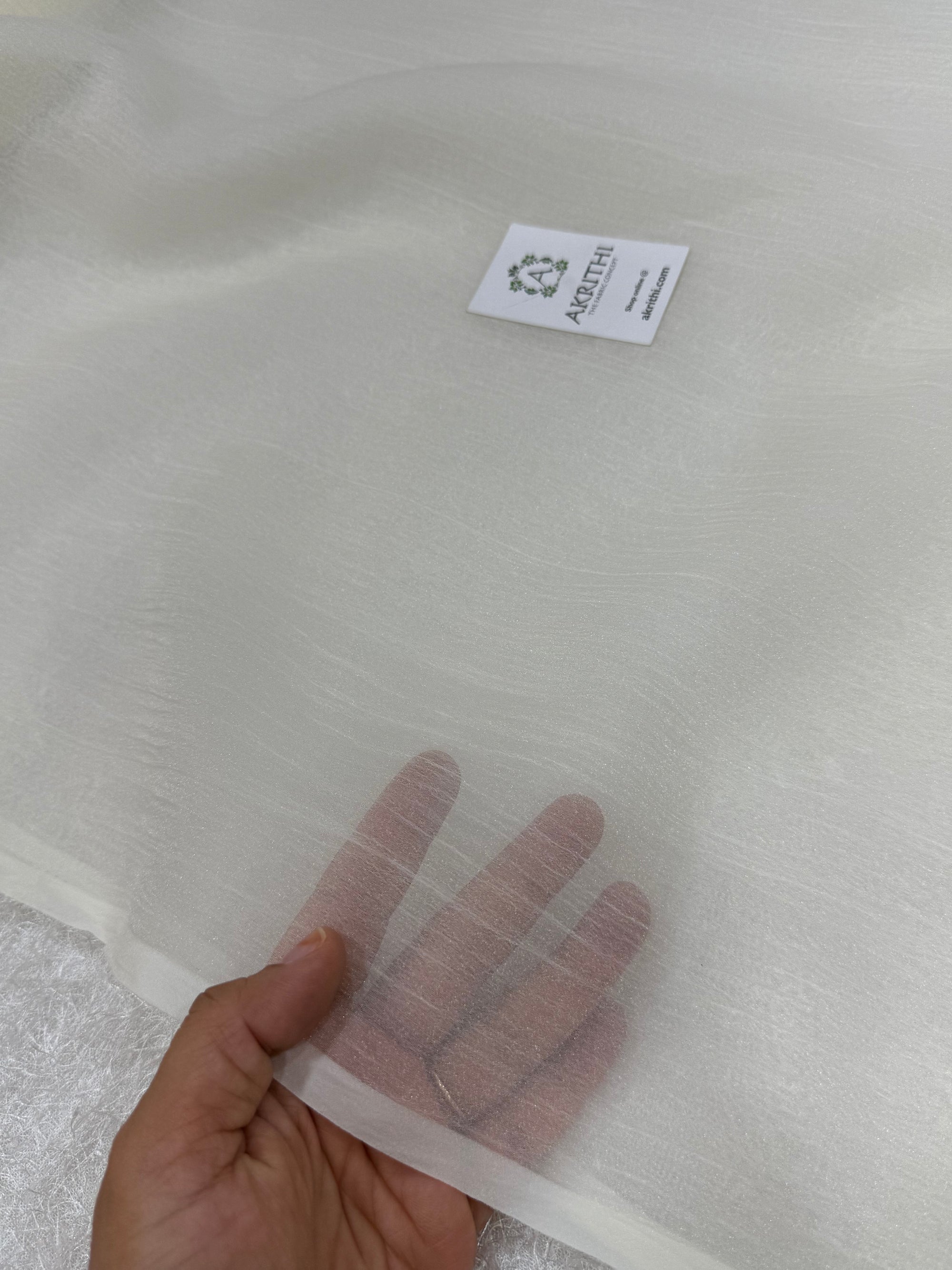 Crushed tissue fabric