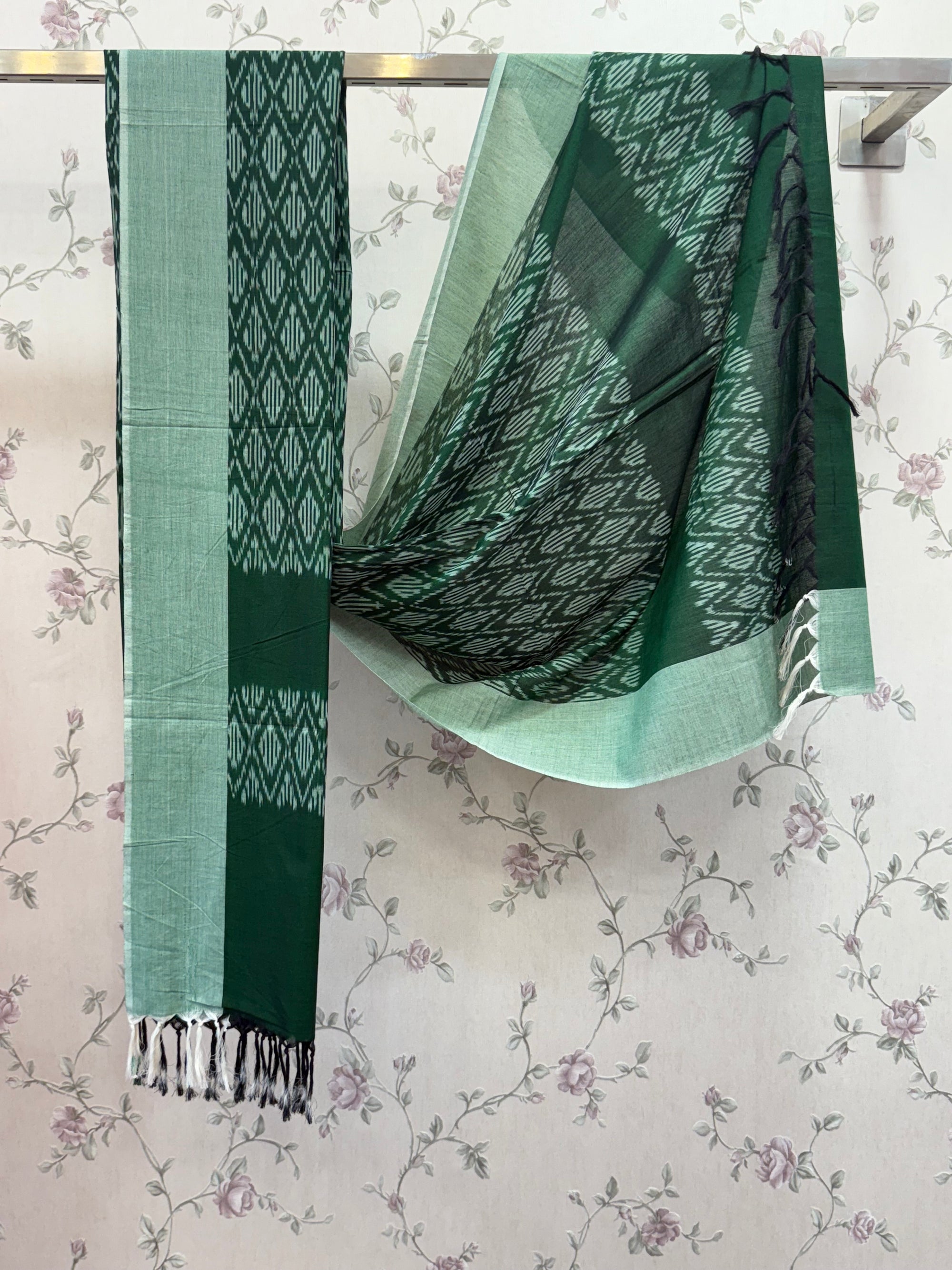 Handloom Pochampally mercerised cotton ikat dupatta