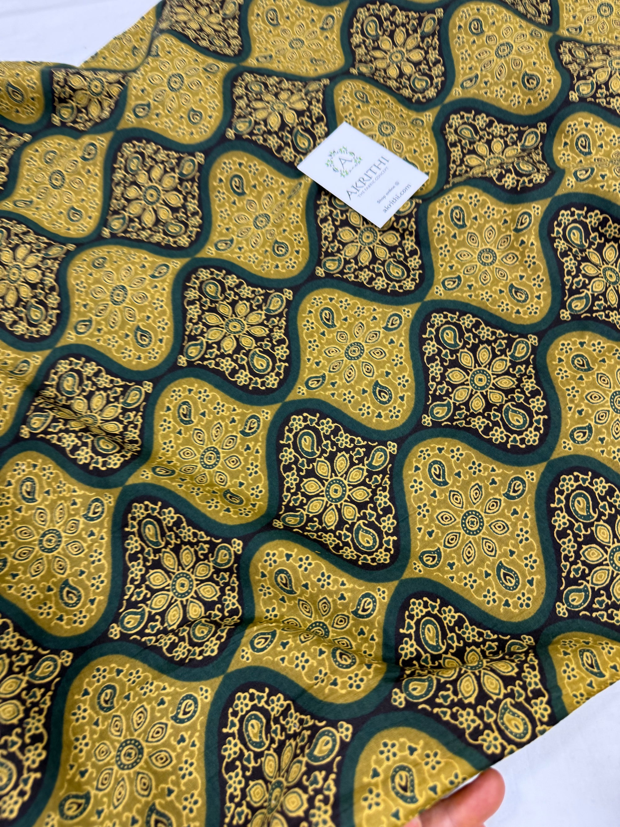Printed pure cotton fabric