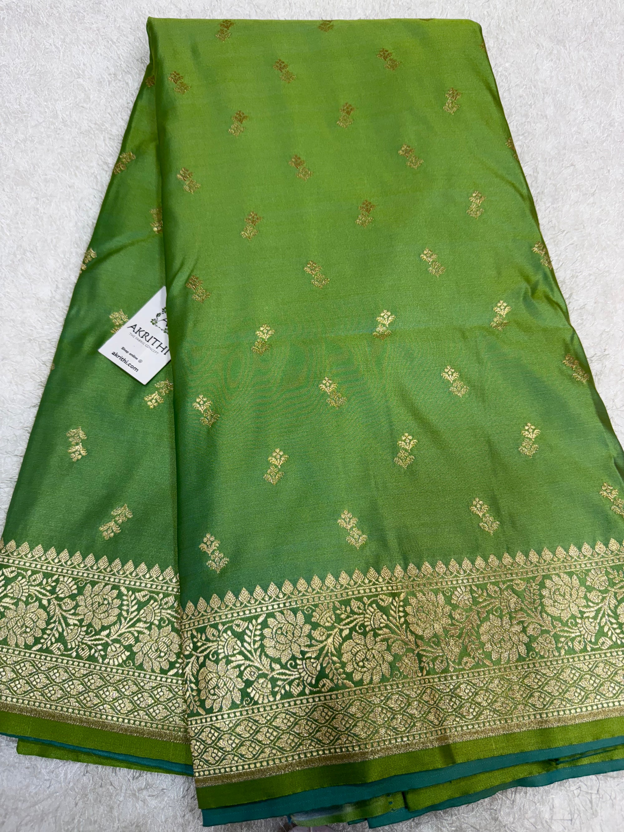 Pure Banarasi brocade fabric with border