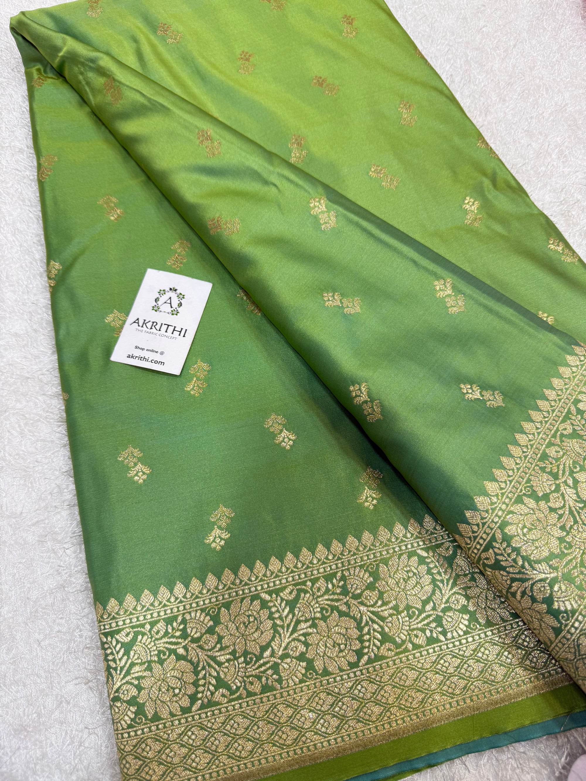 Pure Banarasi brocade fabric with border