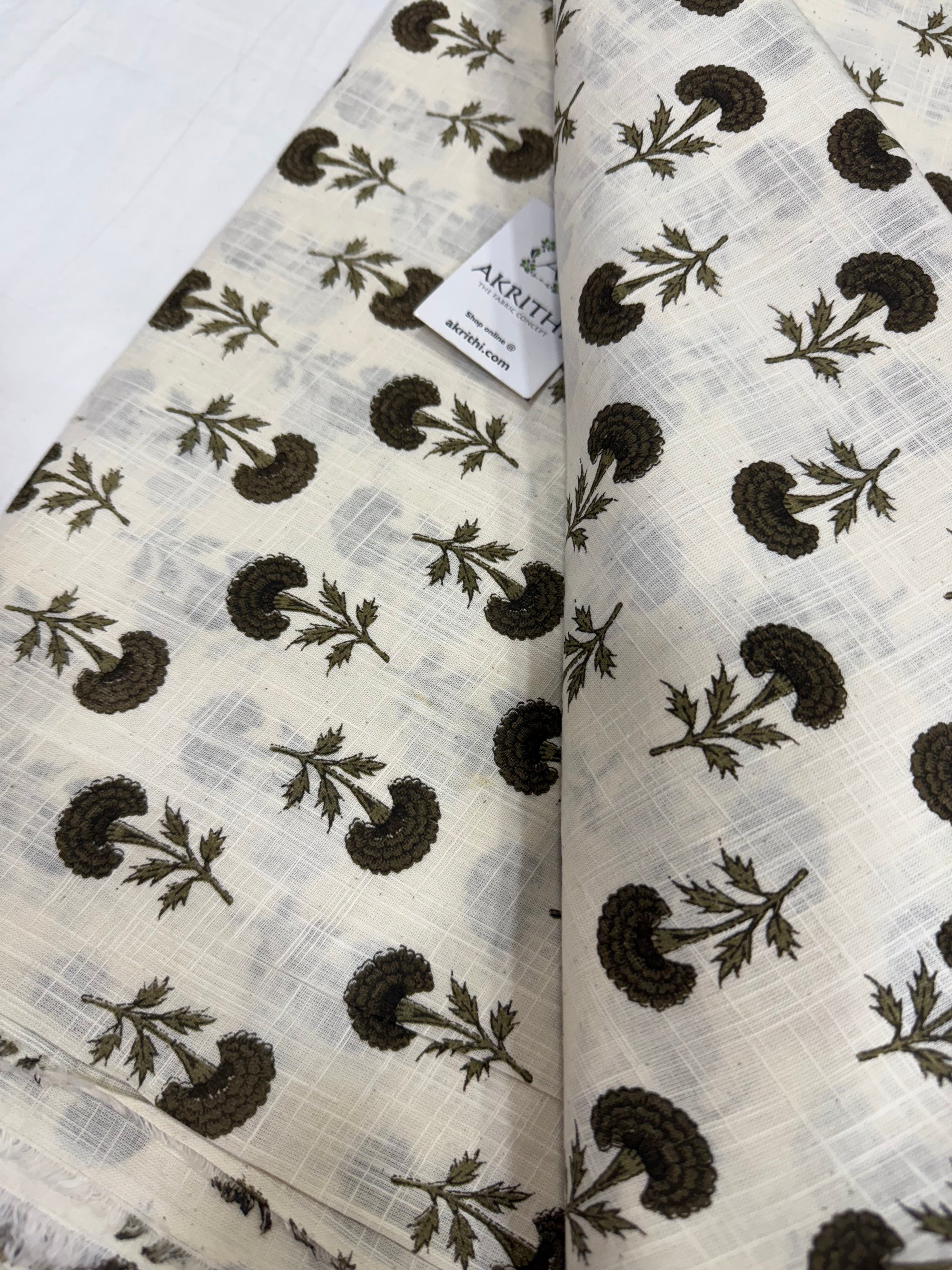 Printed pure slub cotton fabric