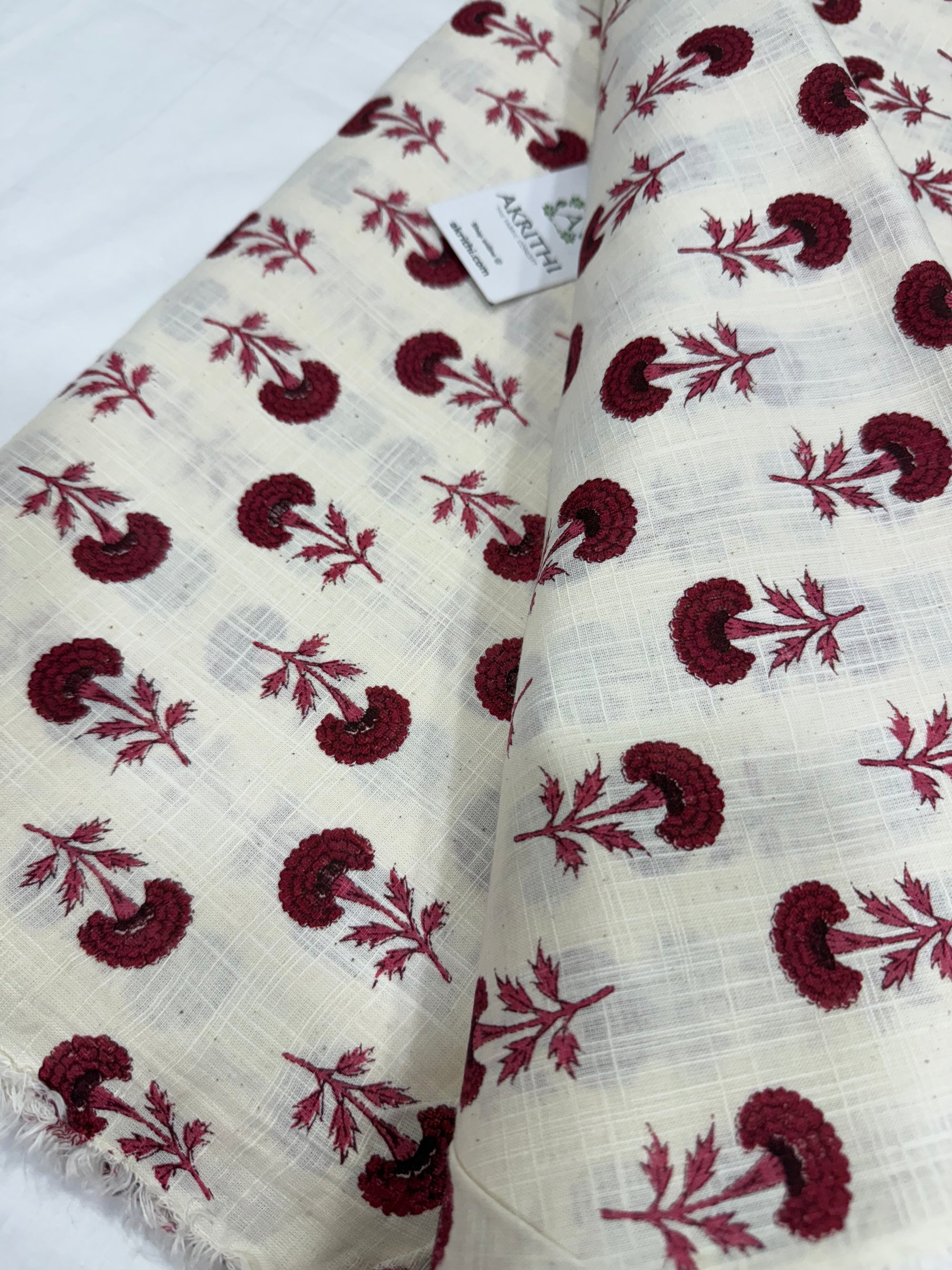 Printed pure slub cotton fabric 1.3 METERS CUT