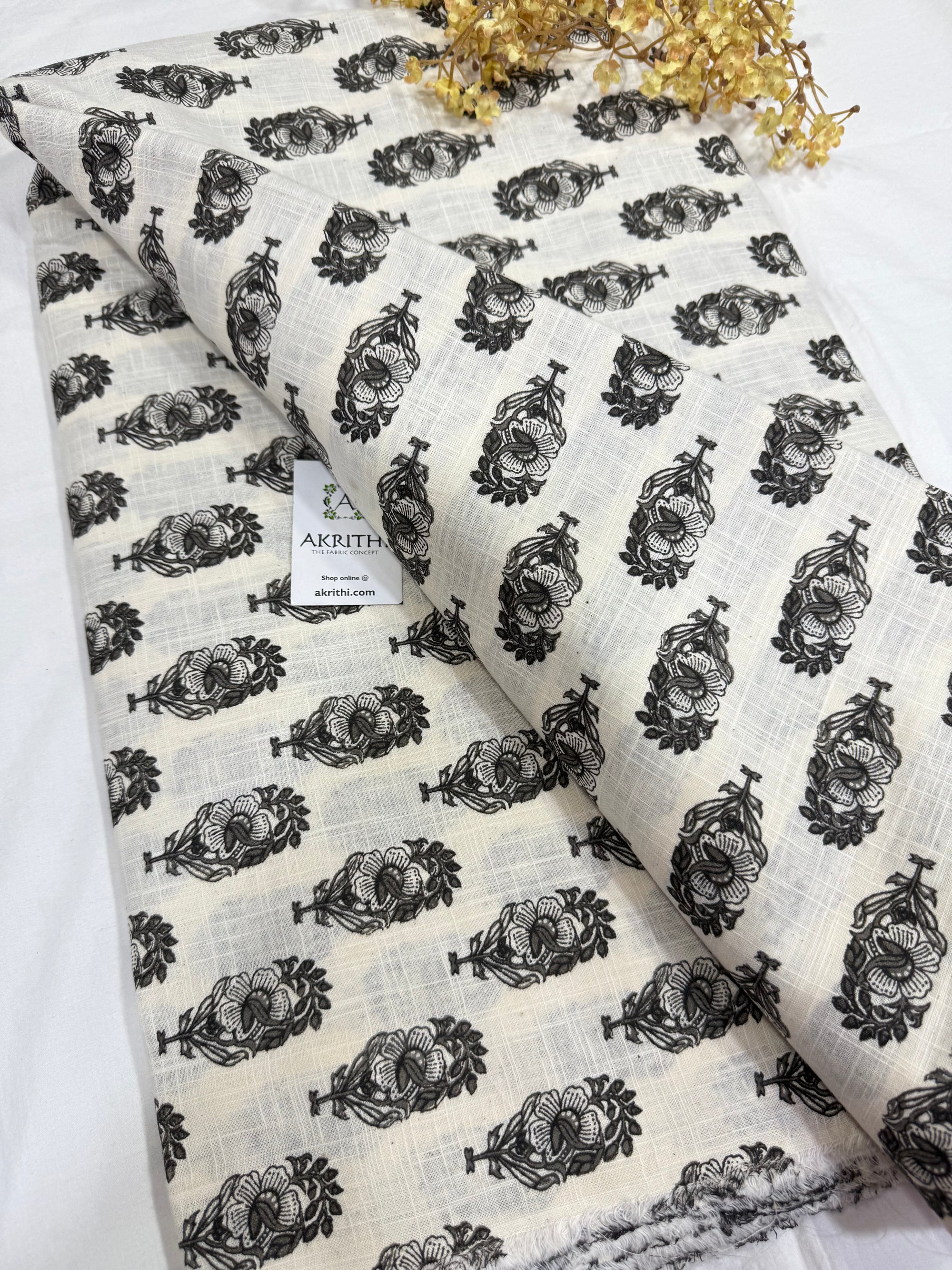 Printed pure slub cotton fabric