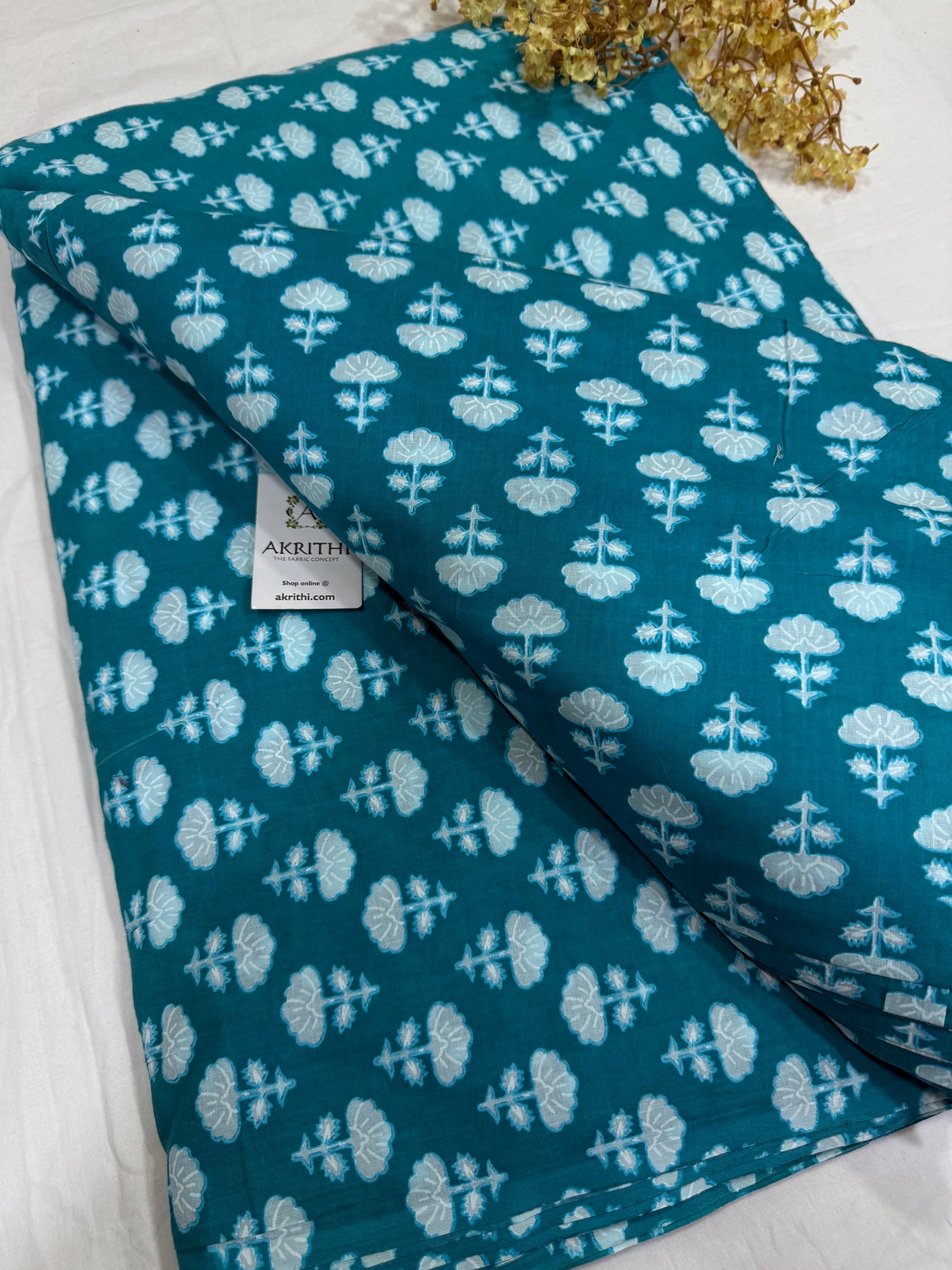 Printed pure cotton fabric