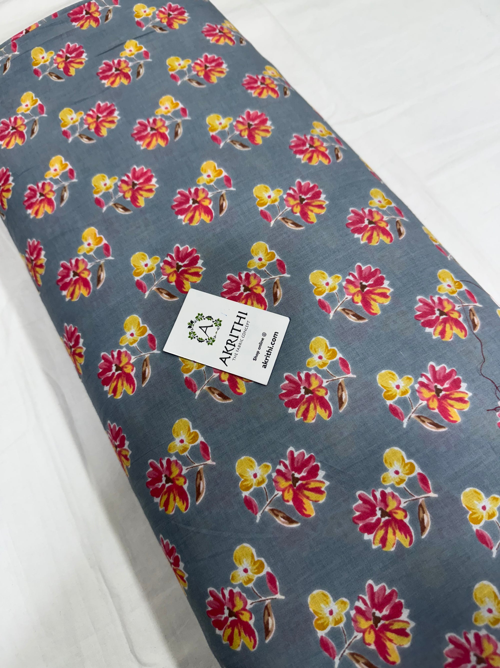 Printed pure cotton fabric