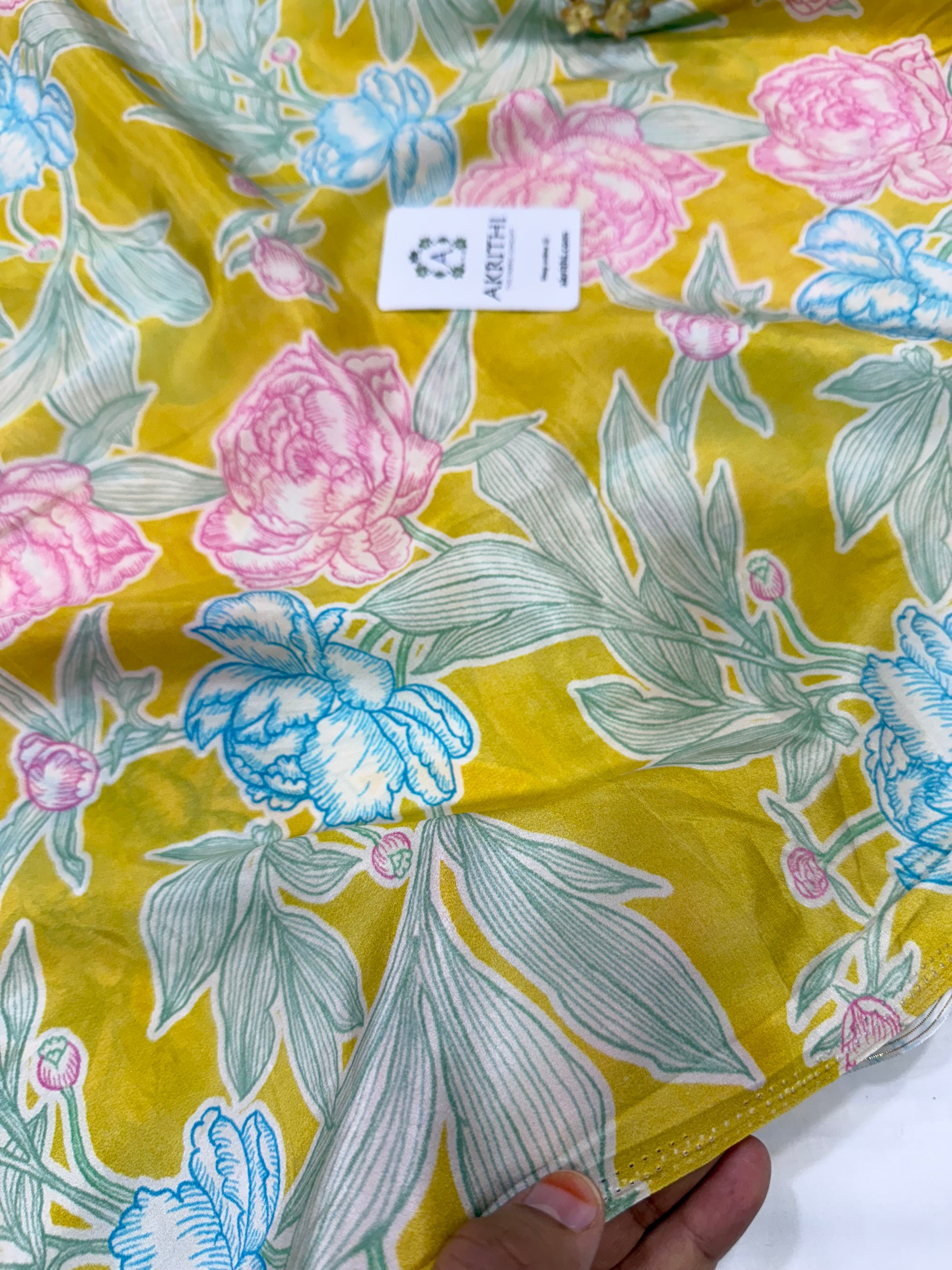 Digital floral printed pure crepe fabric