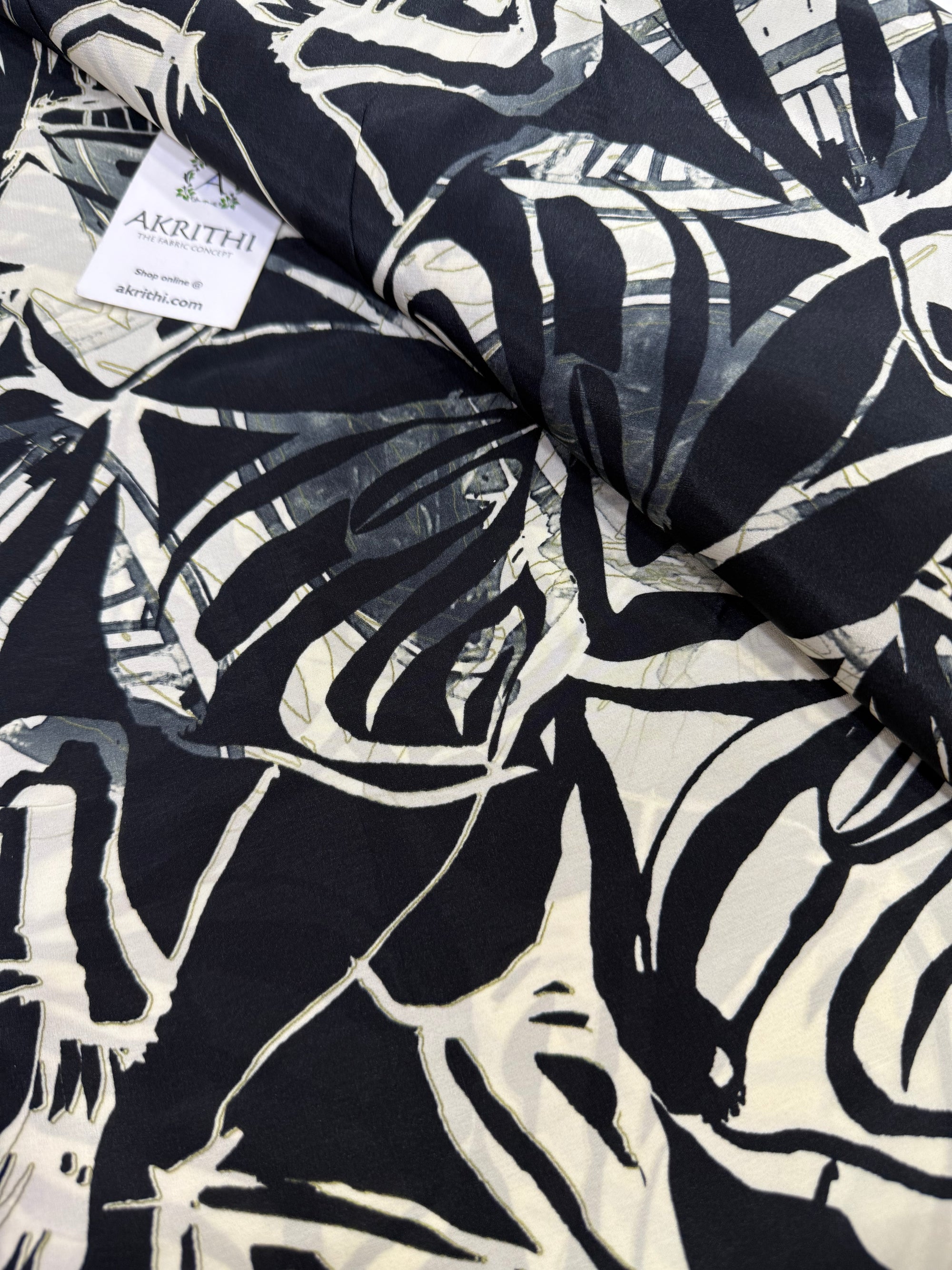 Digital floral printed pure crepe fabric