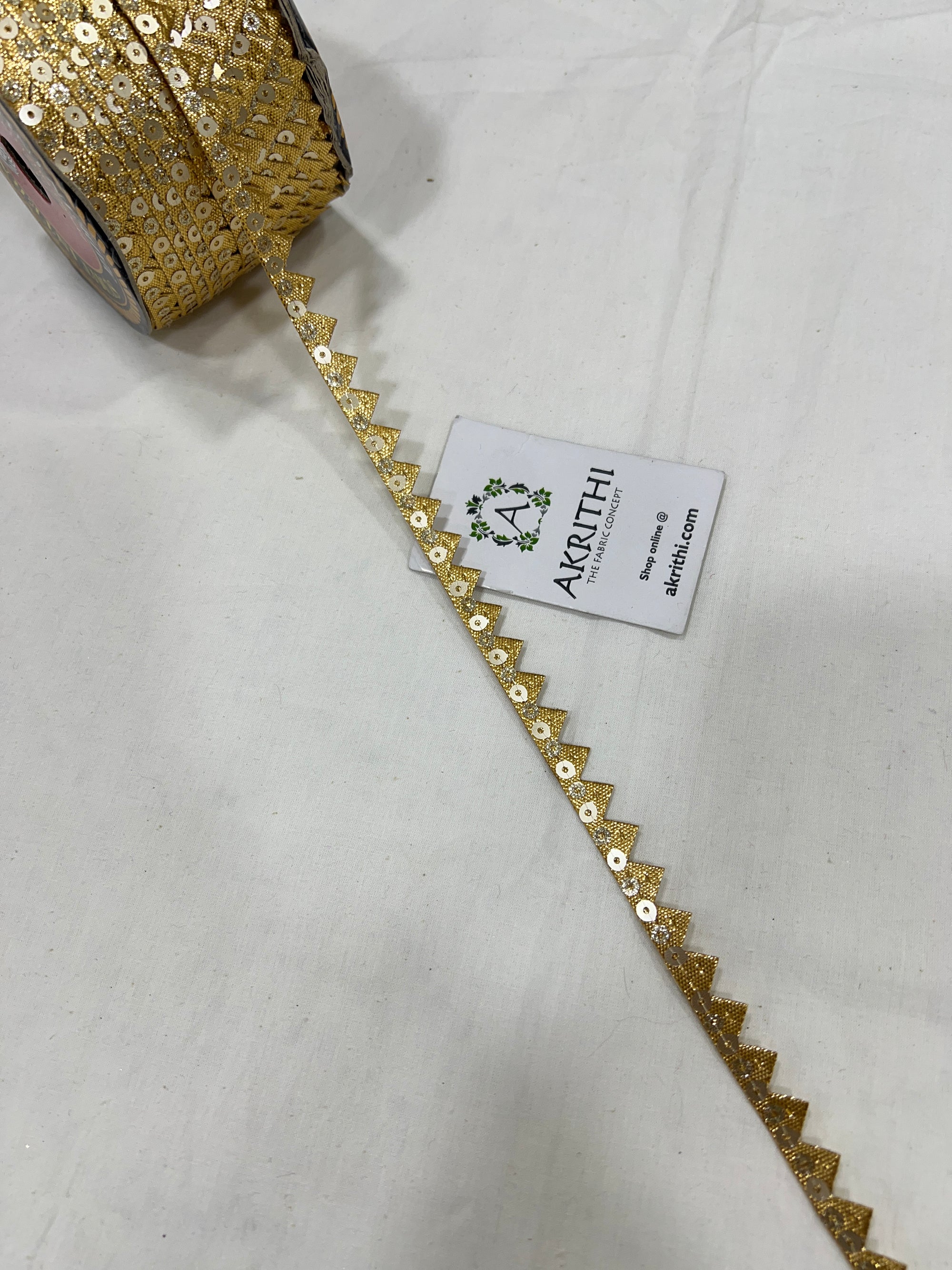 Lace per metre