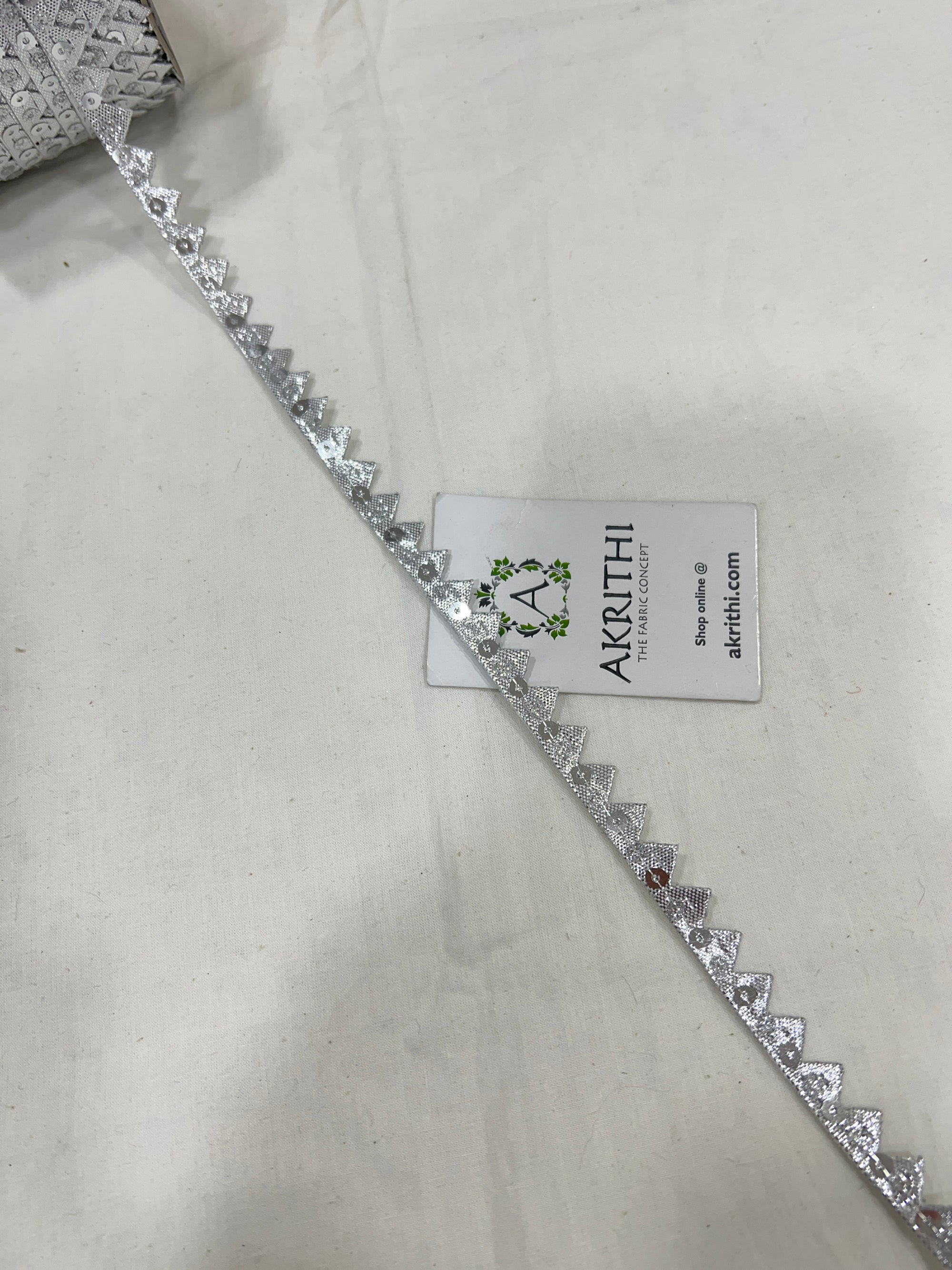 Lace per metre