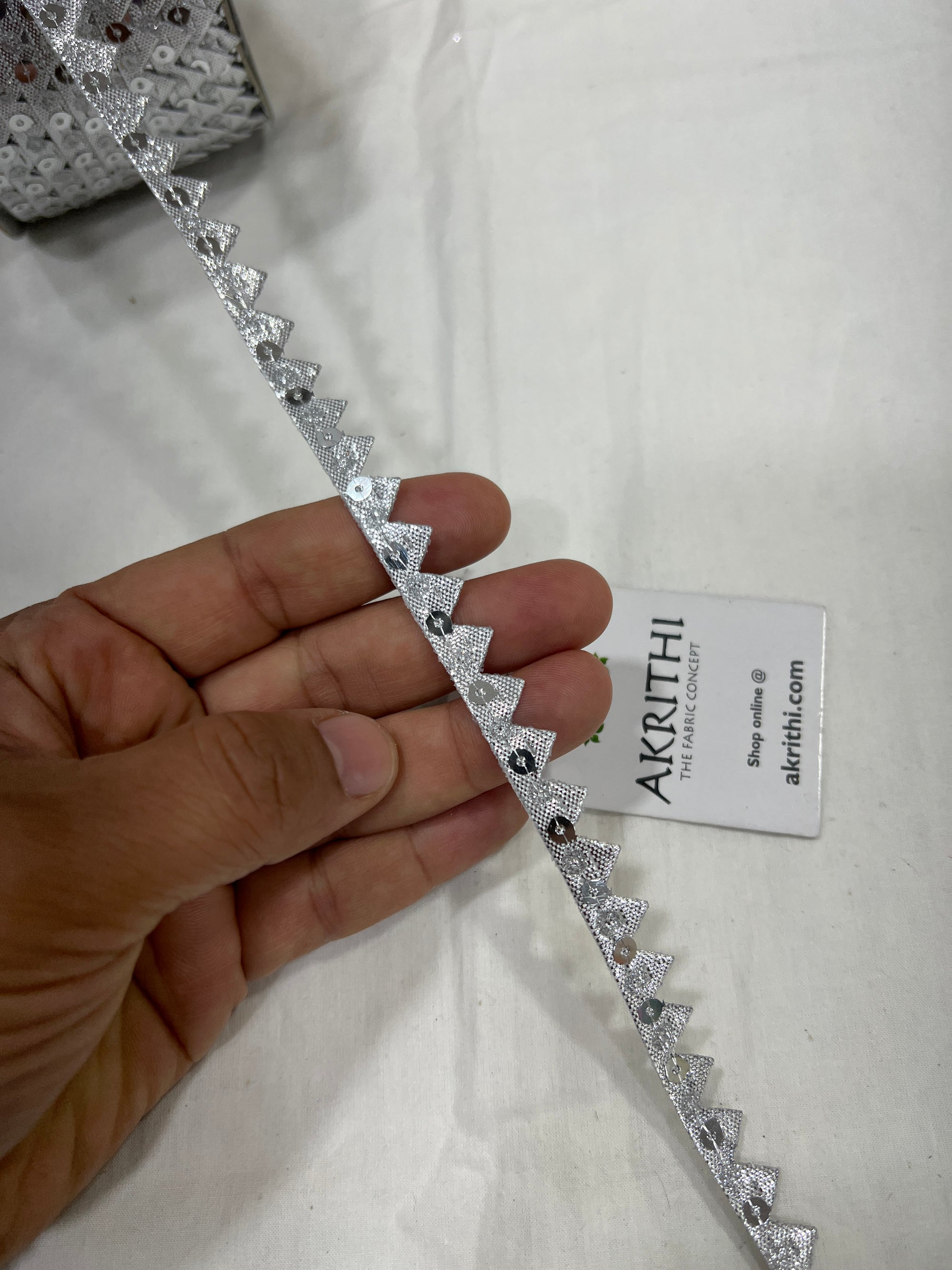 Lace per metre