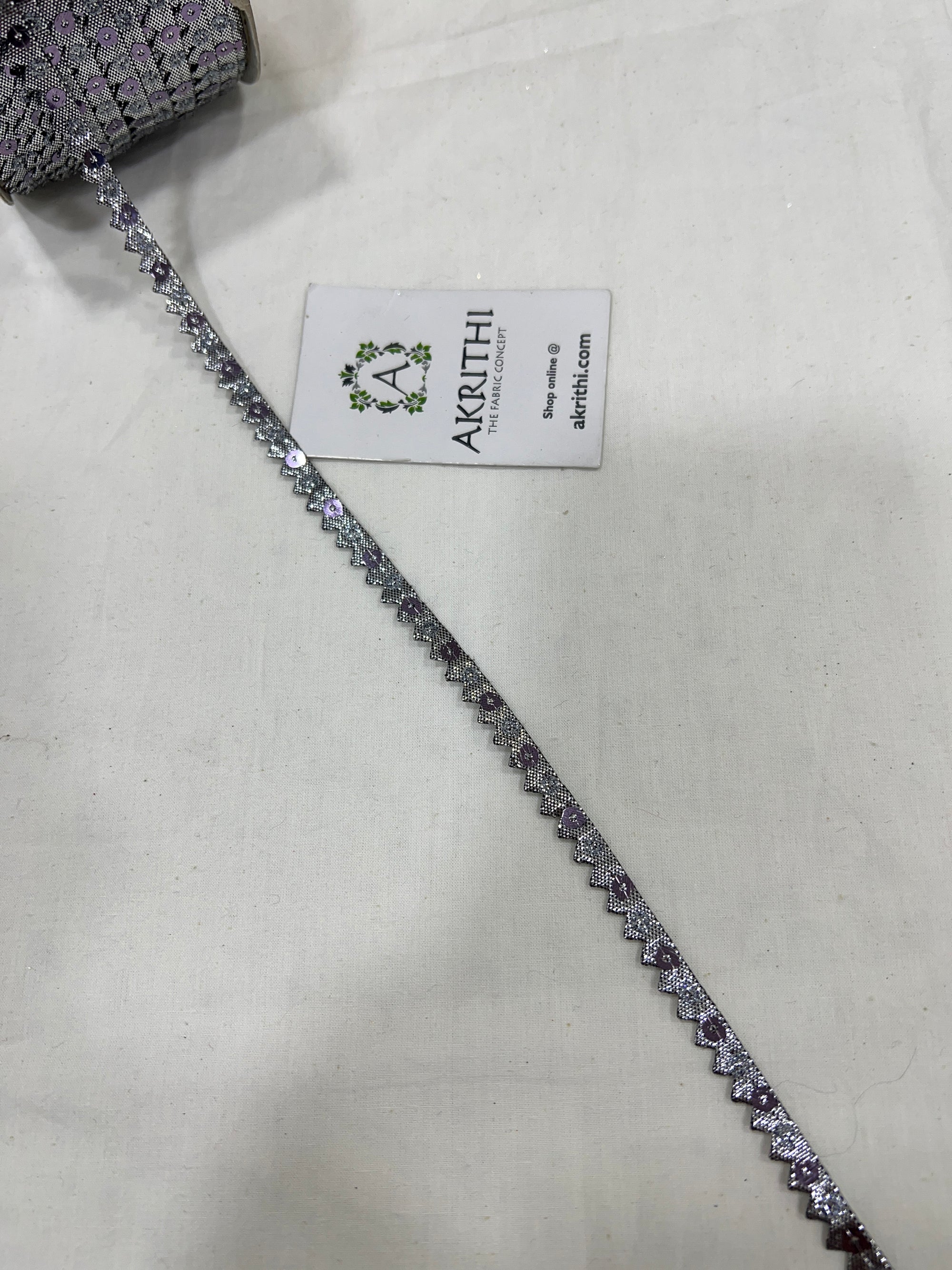 Lace per metre