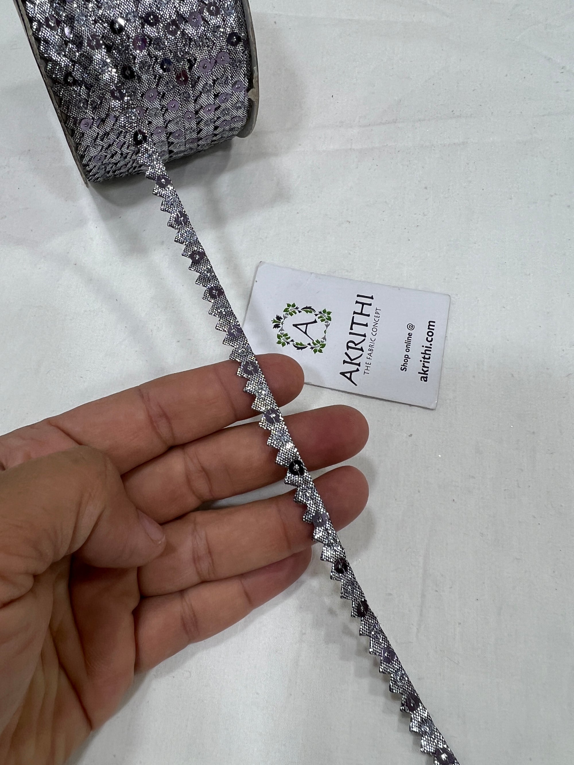 Lace per metre